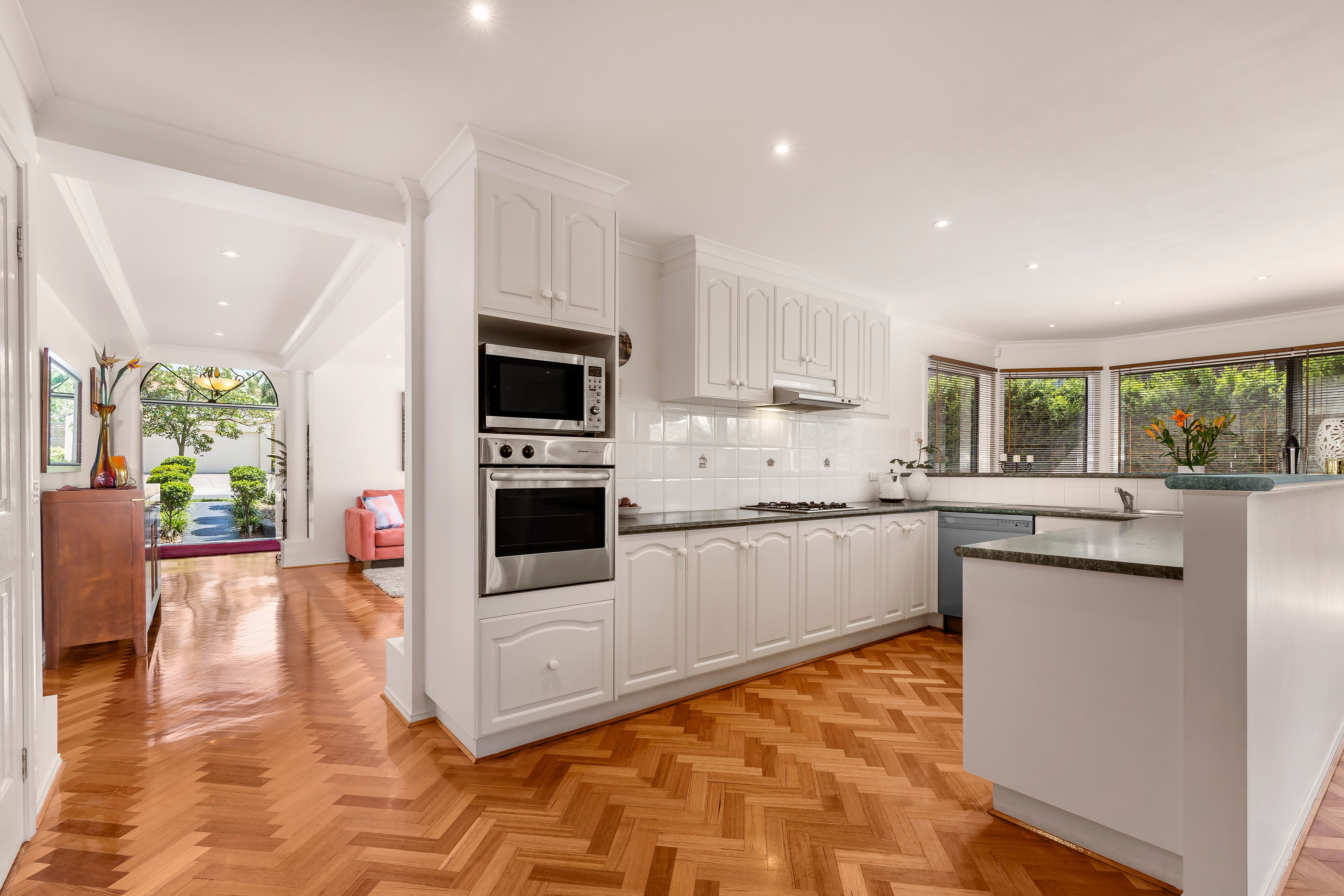 12 Riley Drive, Mill Park, VIC 3082