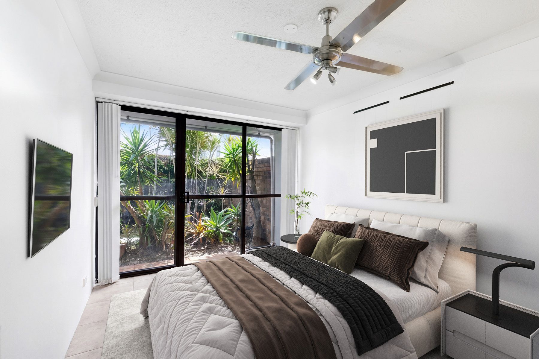 2/18 Commodore Drive — photo 8 of 17