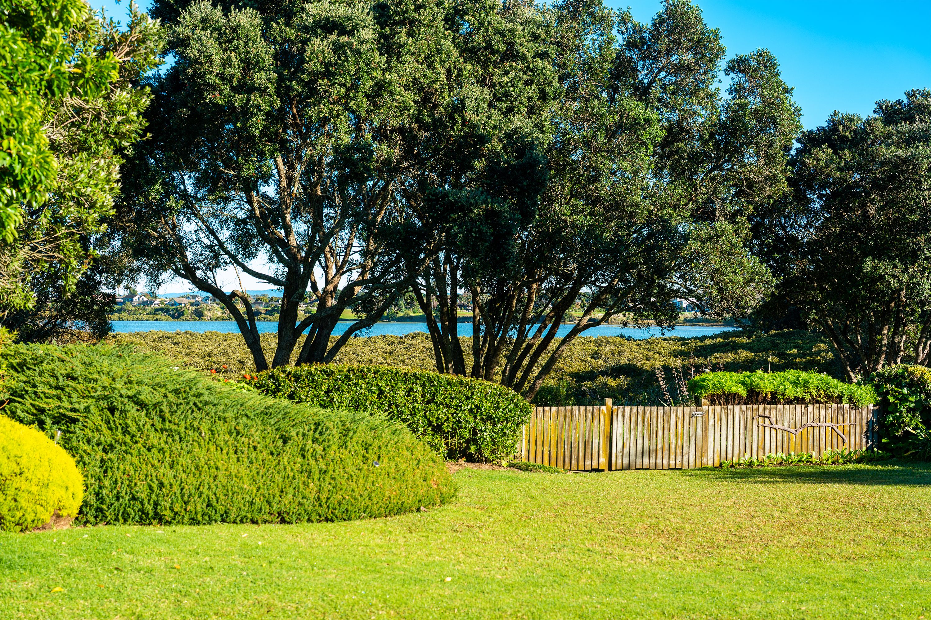69 Walter Strevens Drive, Conifer Grove, Manukau City