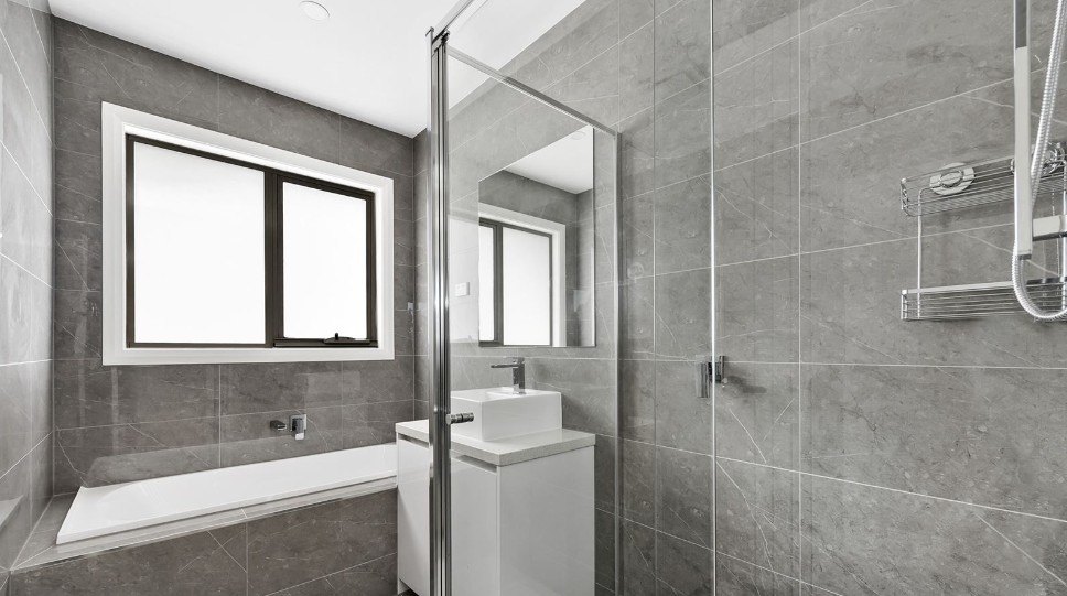 2/6 Belmar Street, Cranbourne, VIC 3977