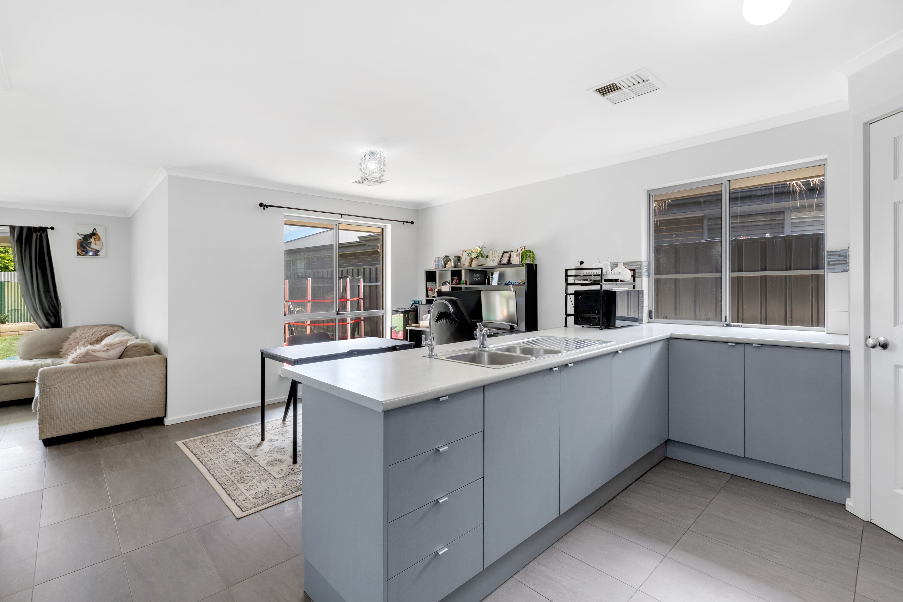 13a Southan Street — photo 5 of 26