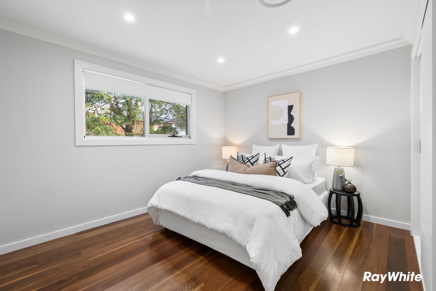 16 Dunbar Street — photo 10 of 14