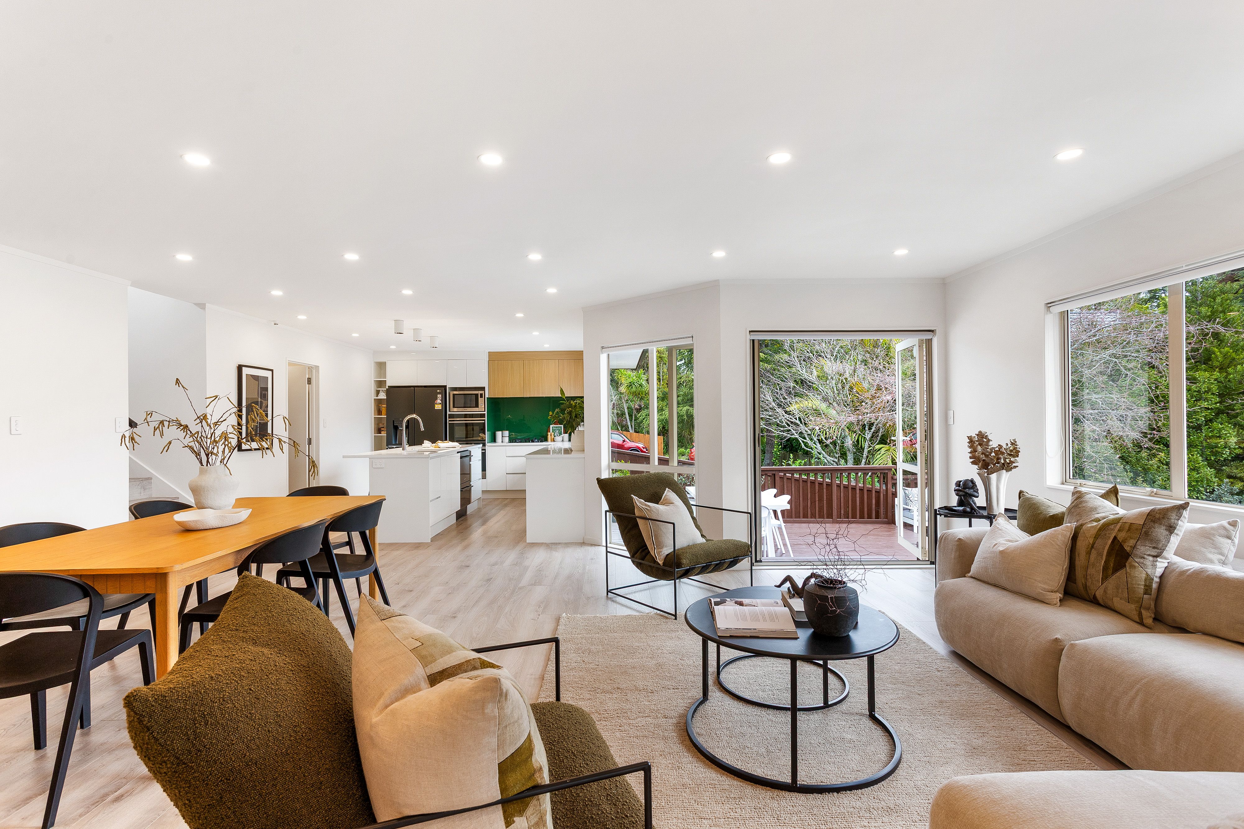 30d Derwent Crescent, Titirangi, Waitakere City