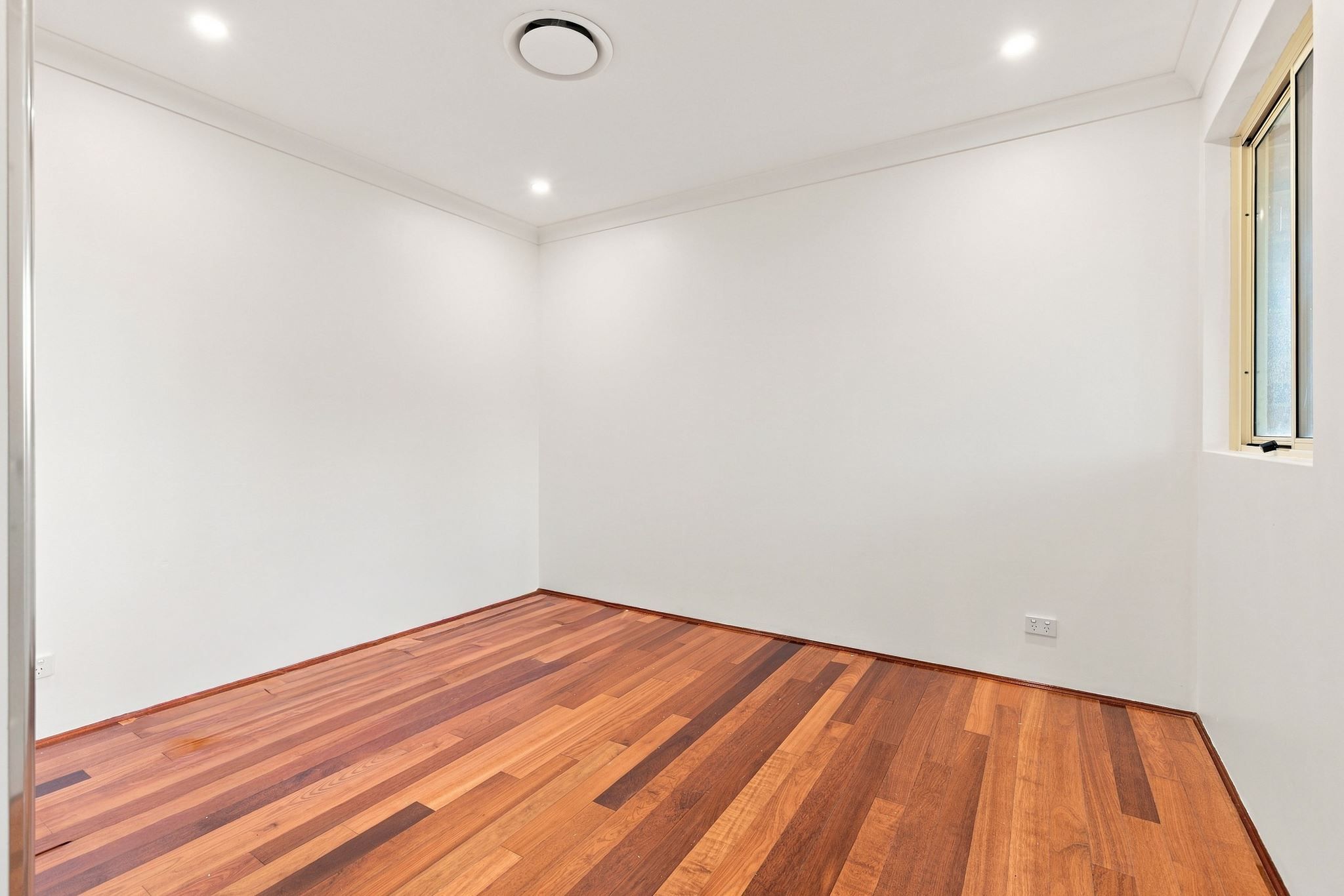 8/67 Graham Road — photo 7 of 15