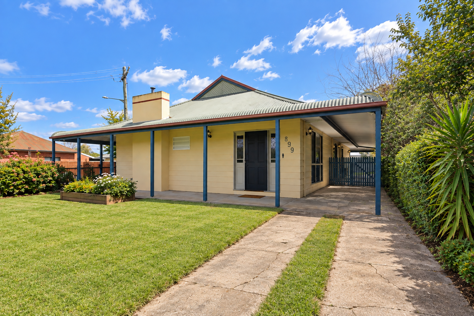 899 Mate Street — photo from Ray White Albury North
