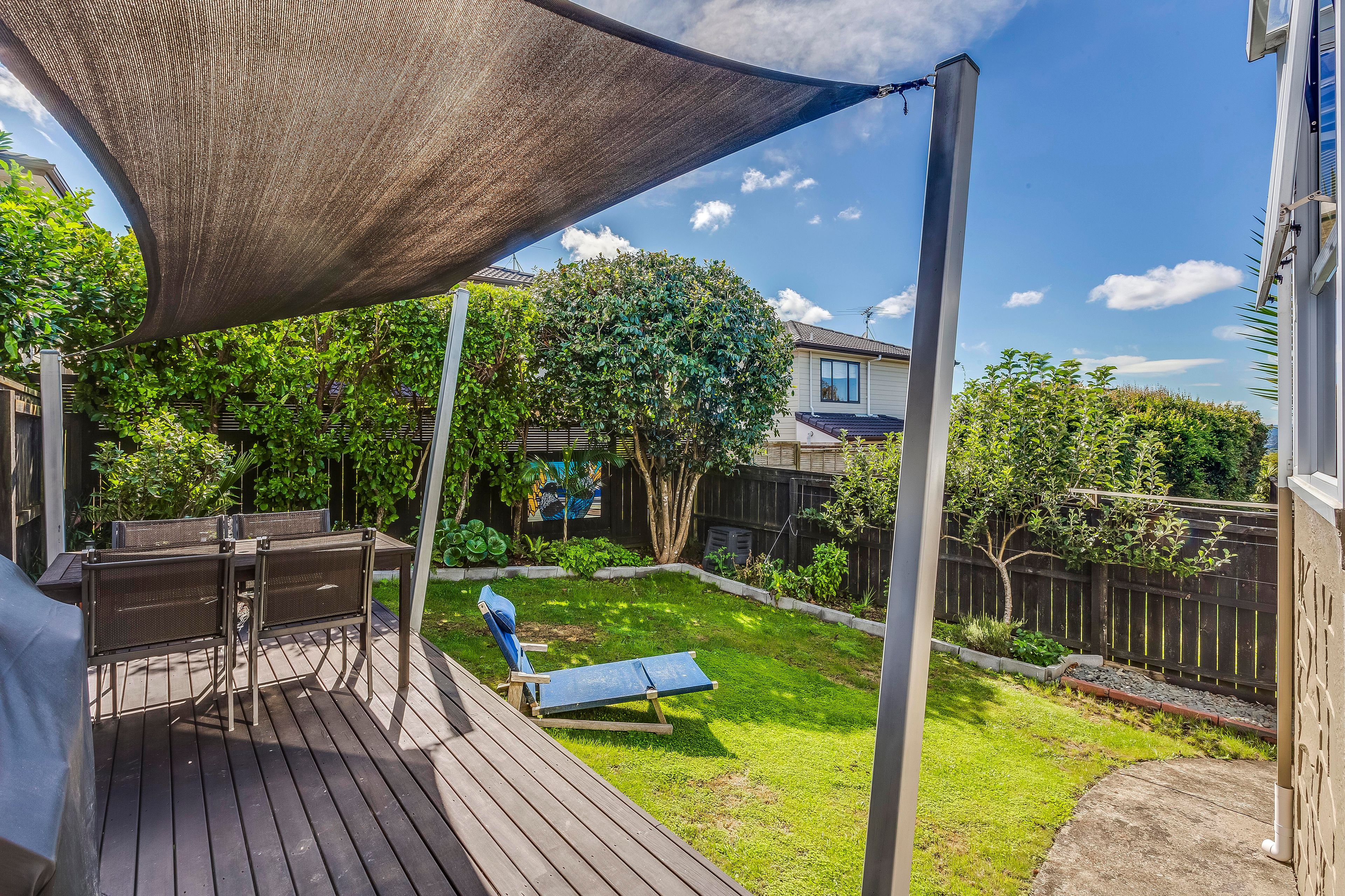 2/239 St Johns Road, Meadowbank, Auckland City