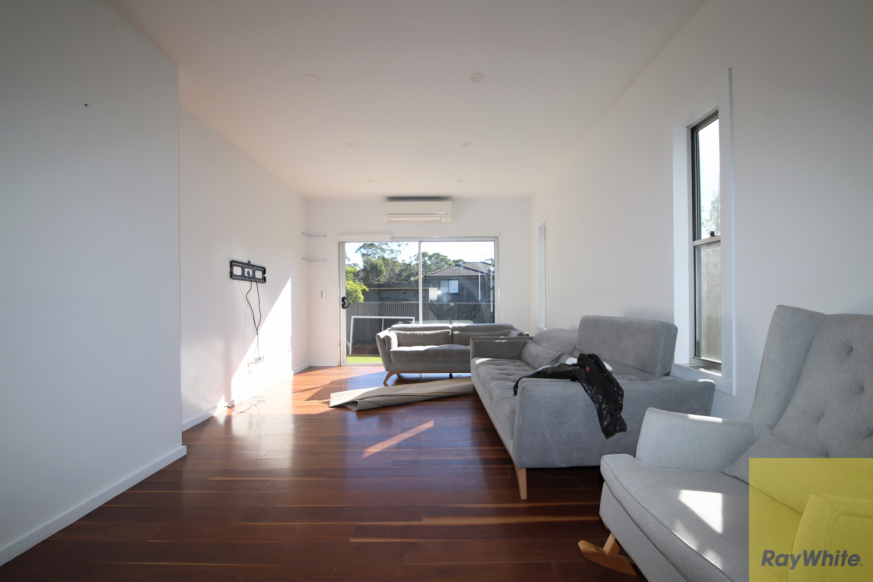 12A Georges Crescent, Georges Hall, NSW 2198