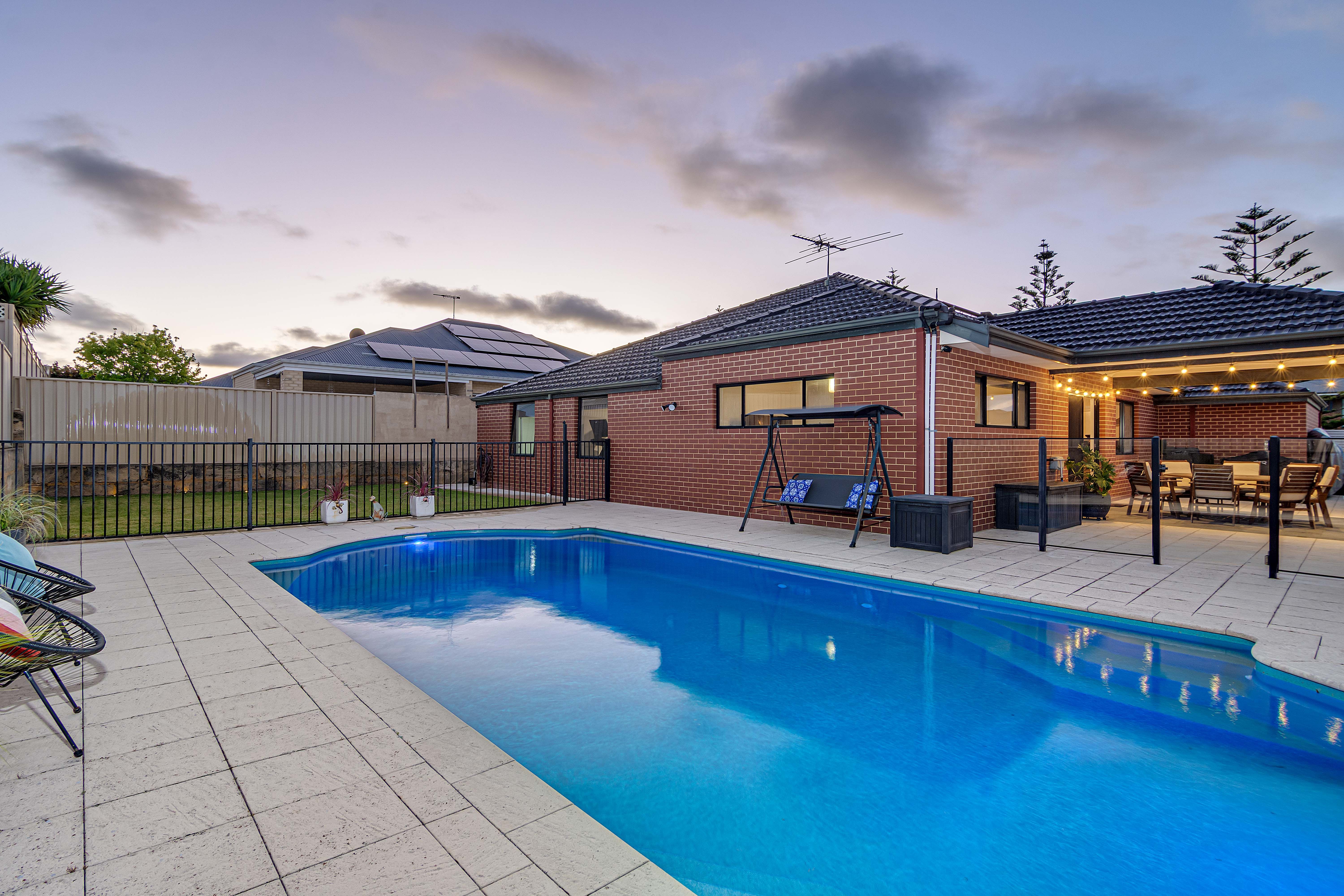 7 Hampshire Drive , Quinns Rocks WA 6030