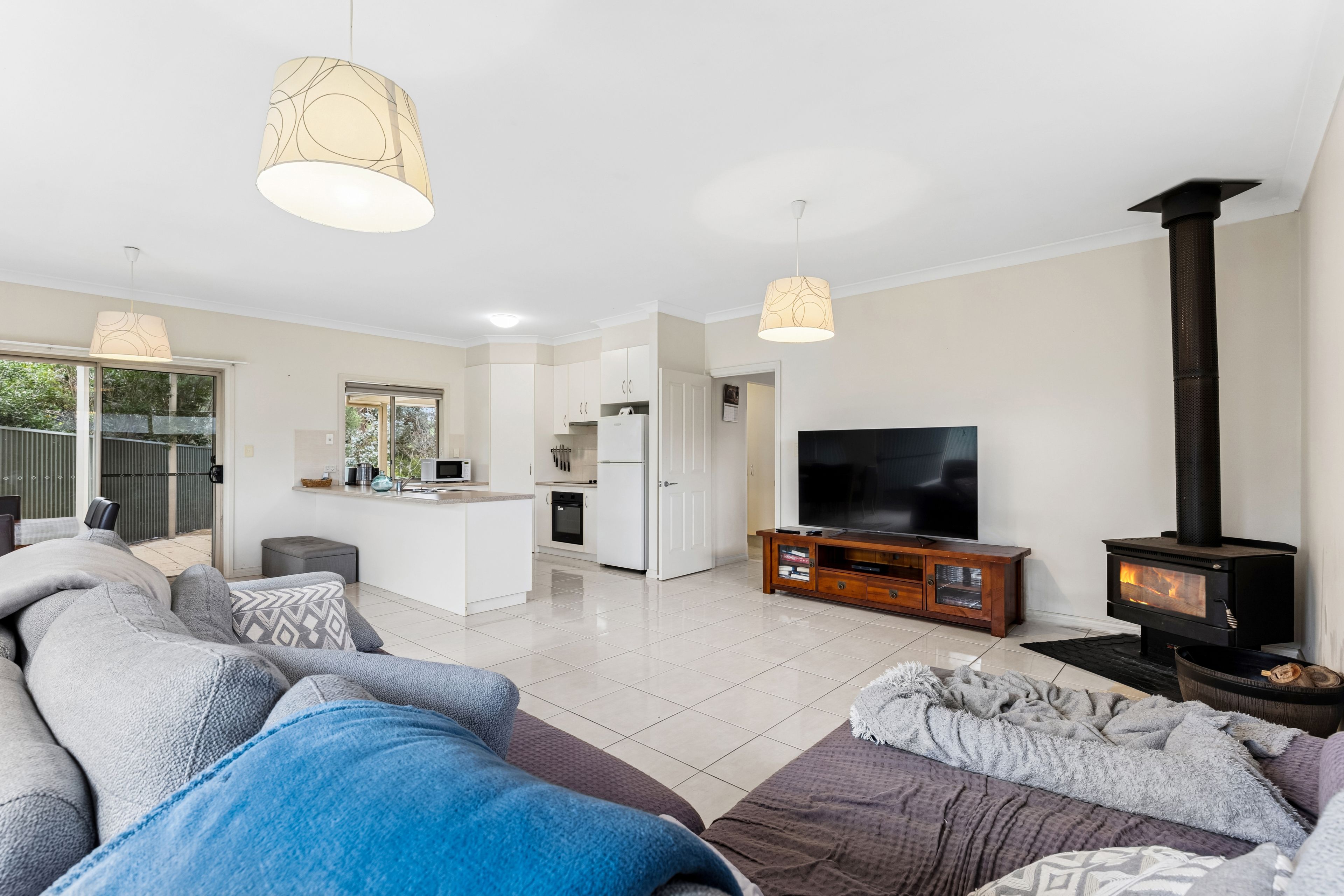 2/34 Haeusler Drive — photo 13 of 26