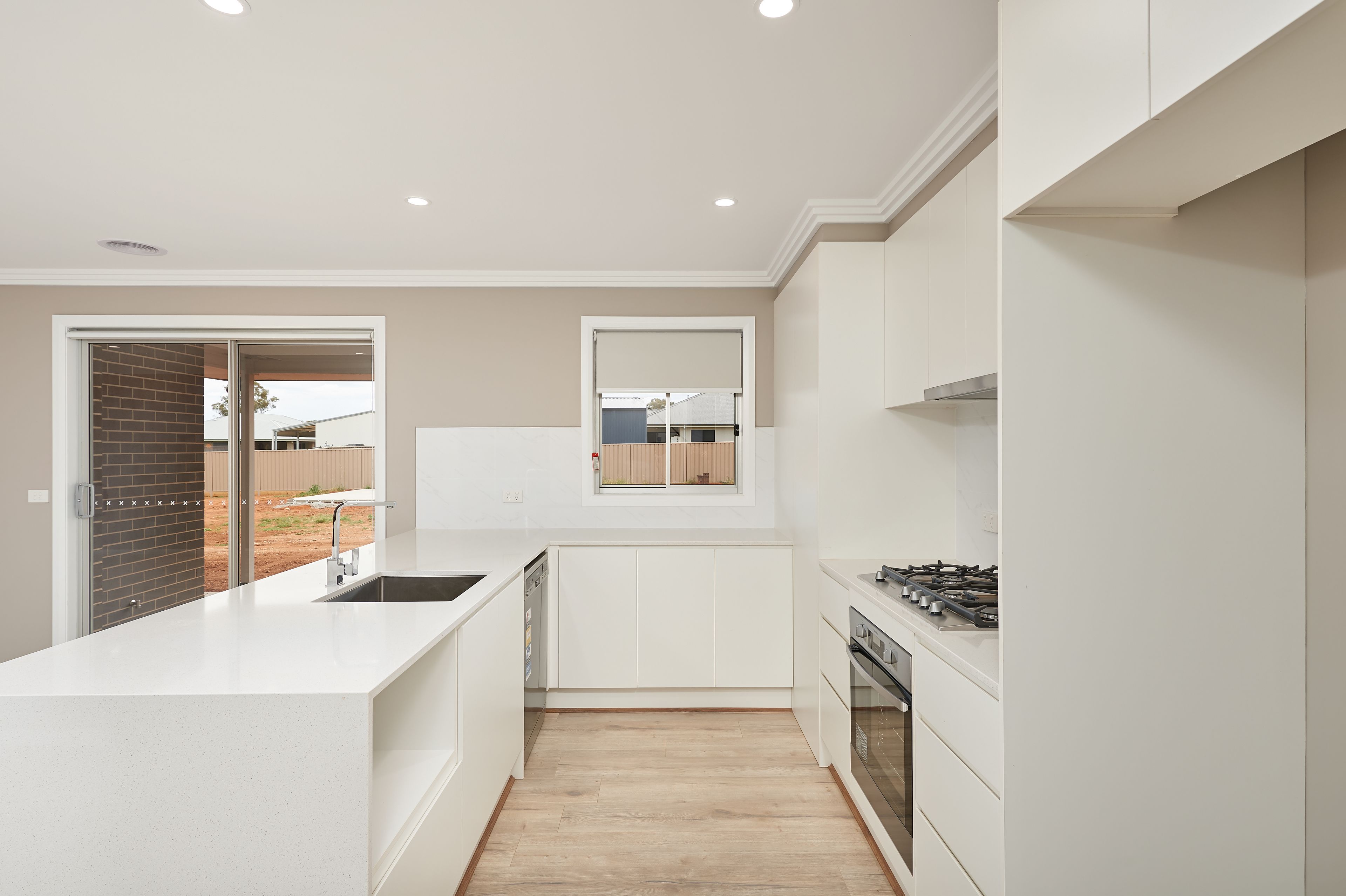 16 Dunrobin Street, Coolamon, NSW 2701