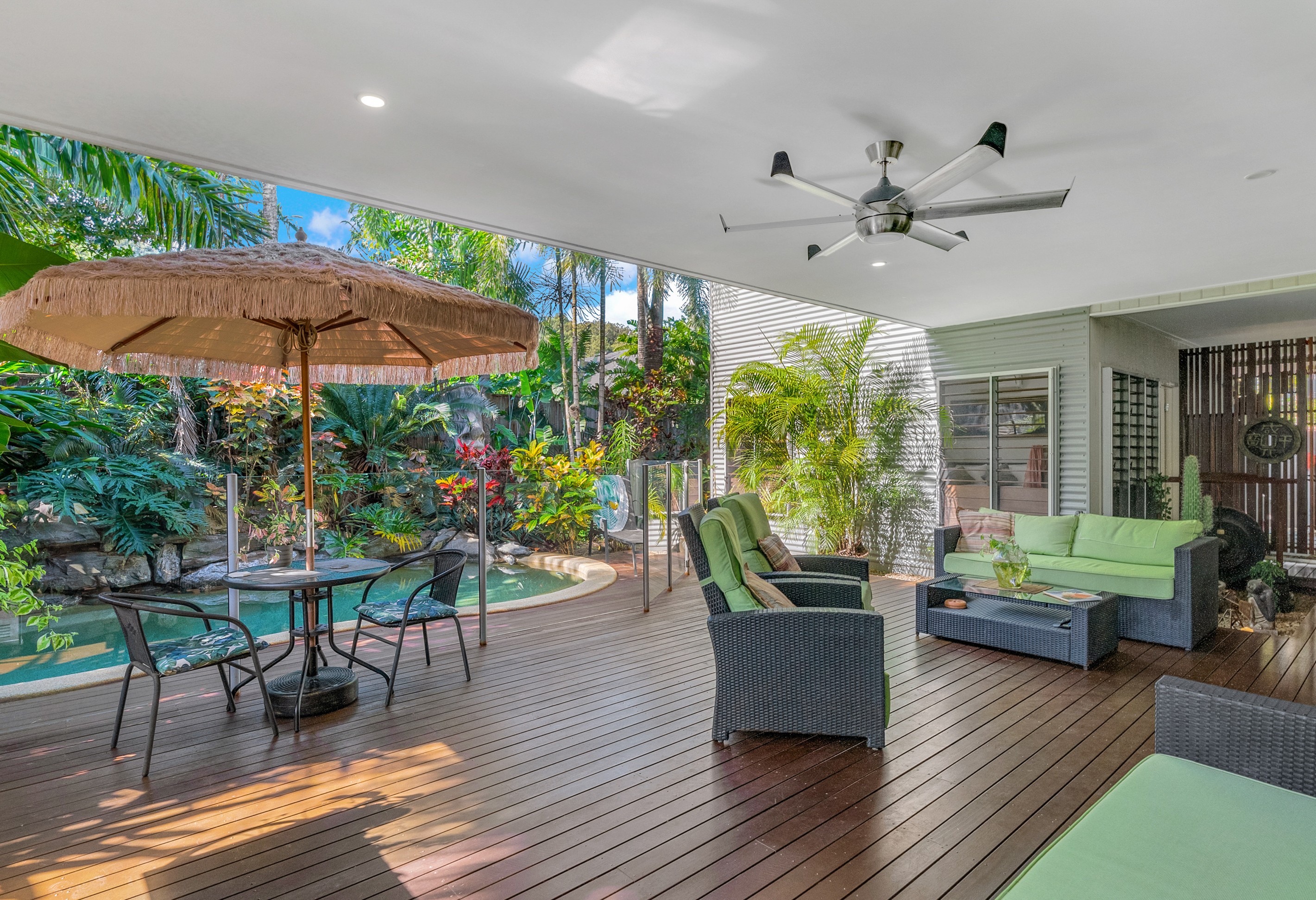 100 Roberts Drive, Trinity Beach, QLD 4879