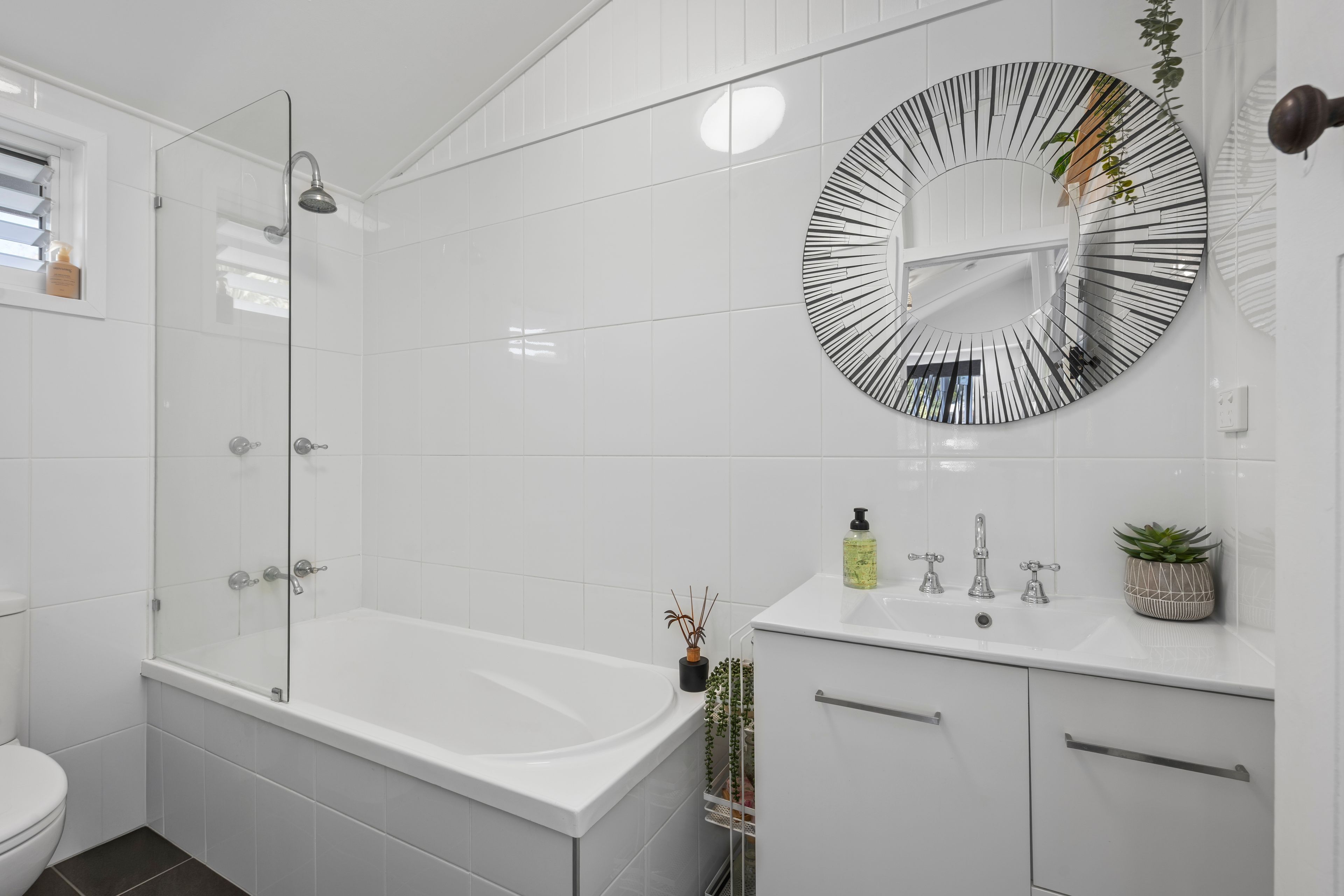 24 Halstead Street — photo 13 of 15