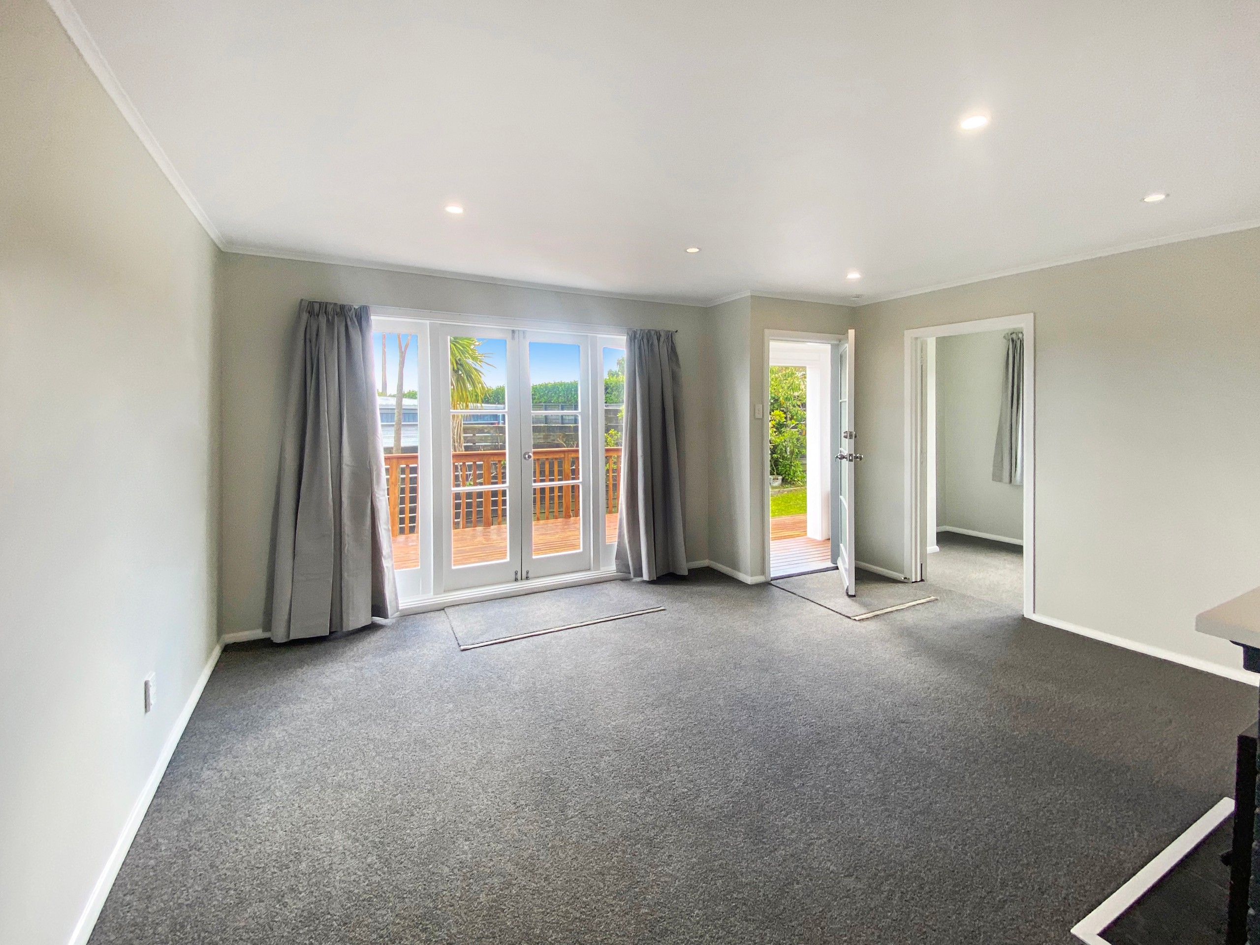 30 Norcross Street, Henderson, Waitakere City