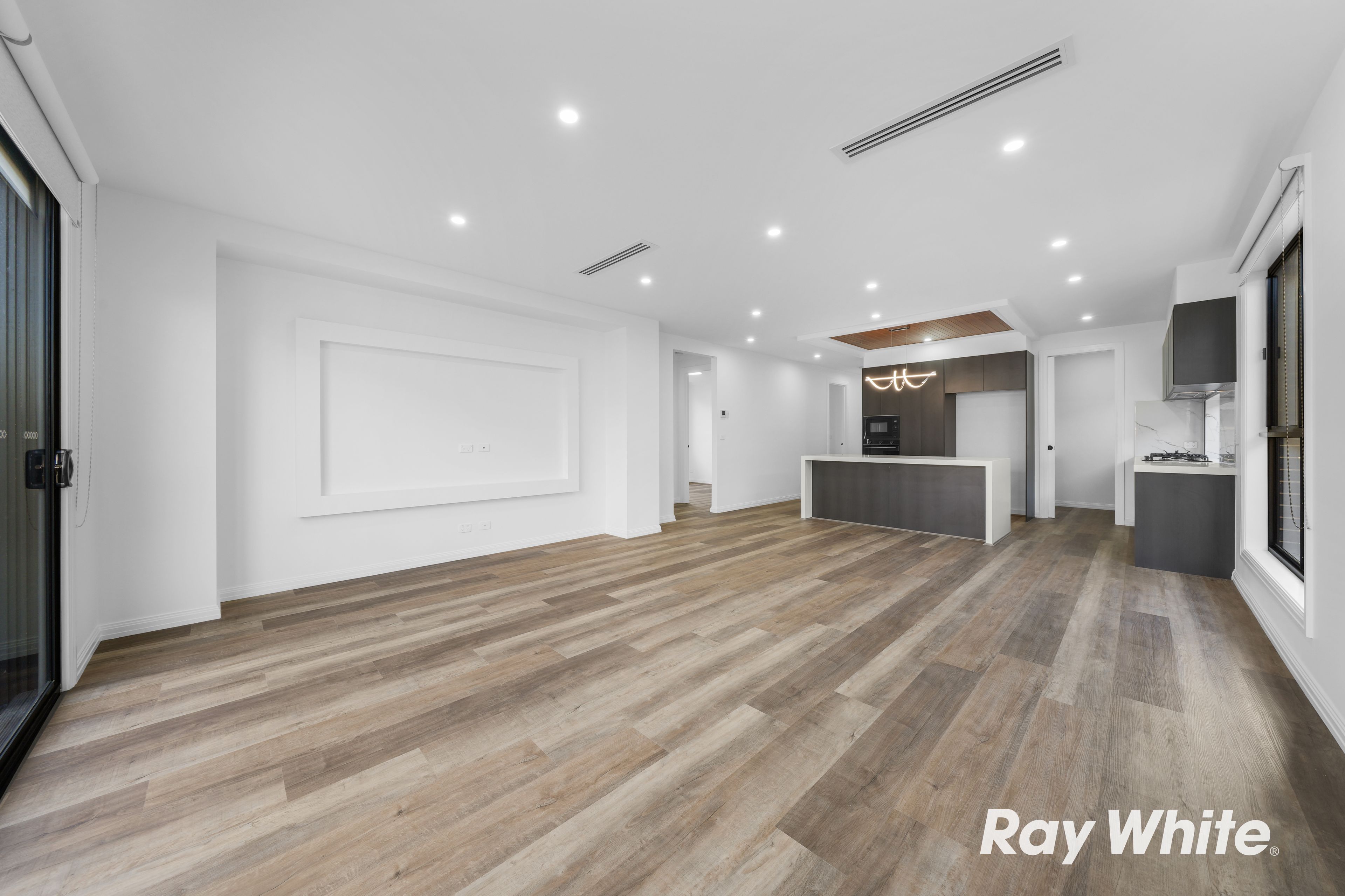 15 Kilarnie Boulevard — photo 9 of 26