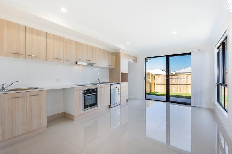 2/20 Mount Mitchell Street, Park Ridge, QLD 4125