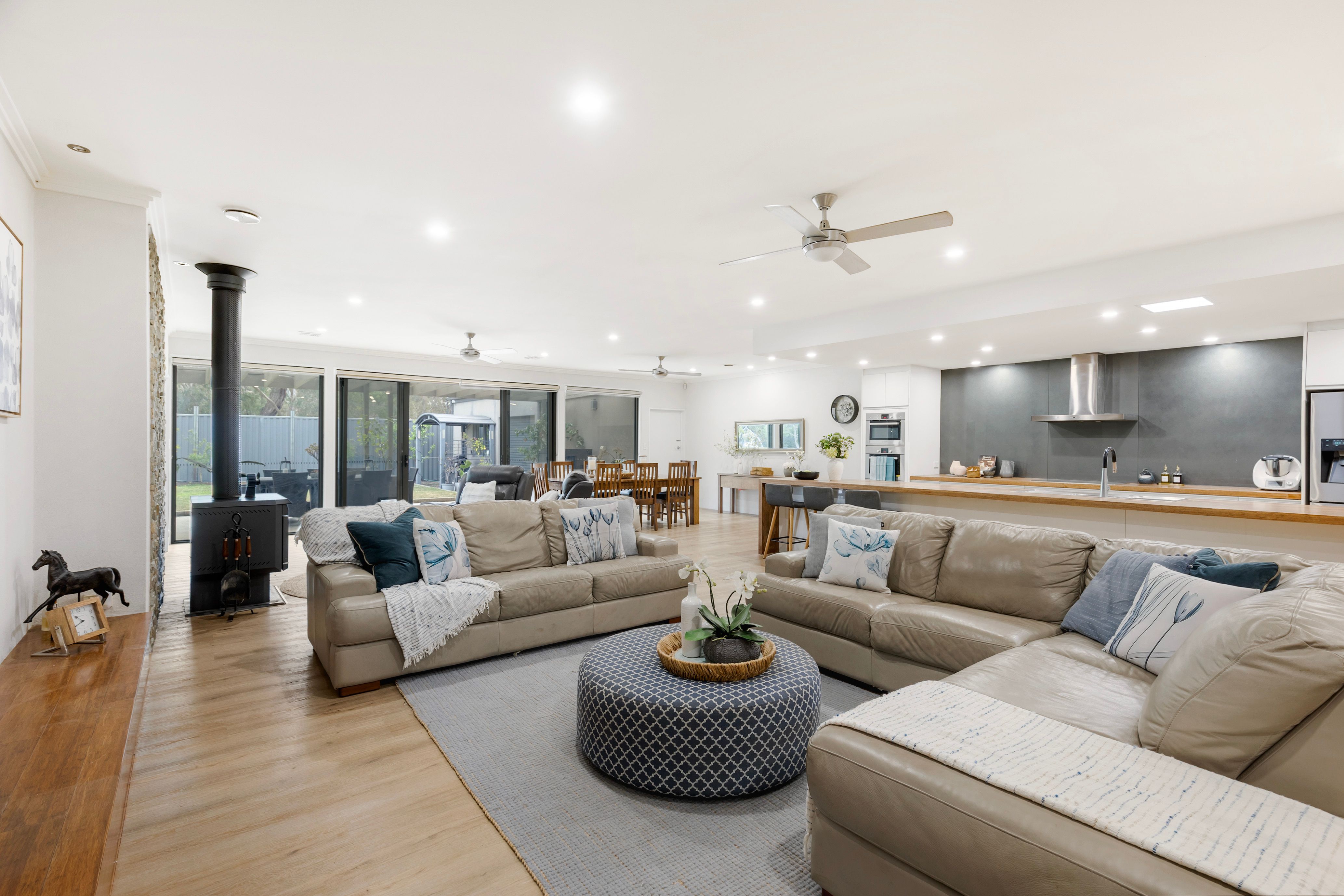 23 Blind Creek Boulevard, Sunbury, VIC 3429