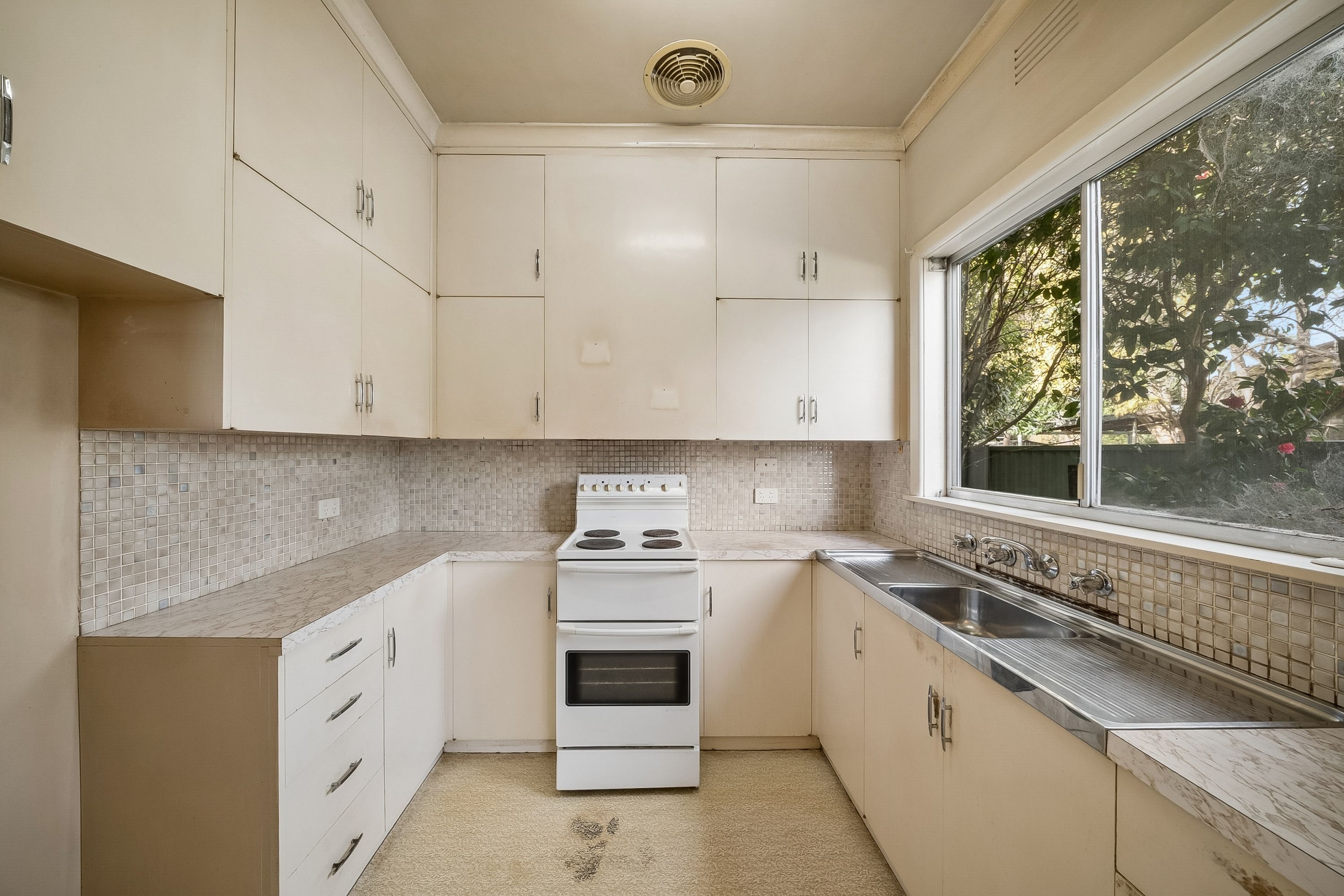 7 Pearce Street — photo 5 of 16