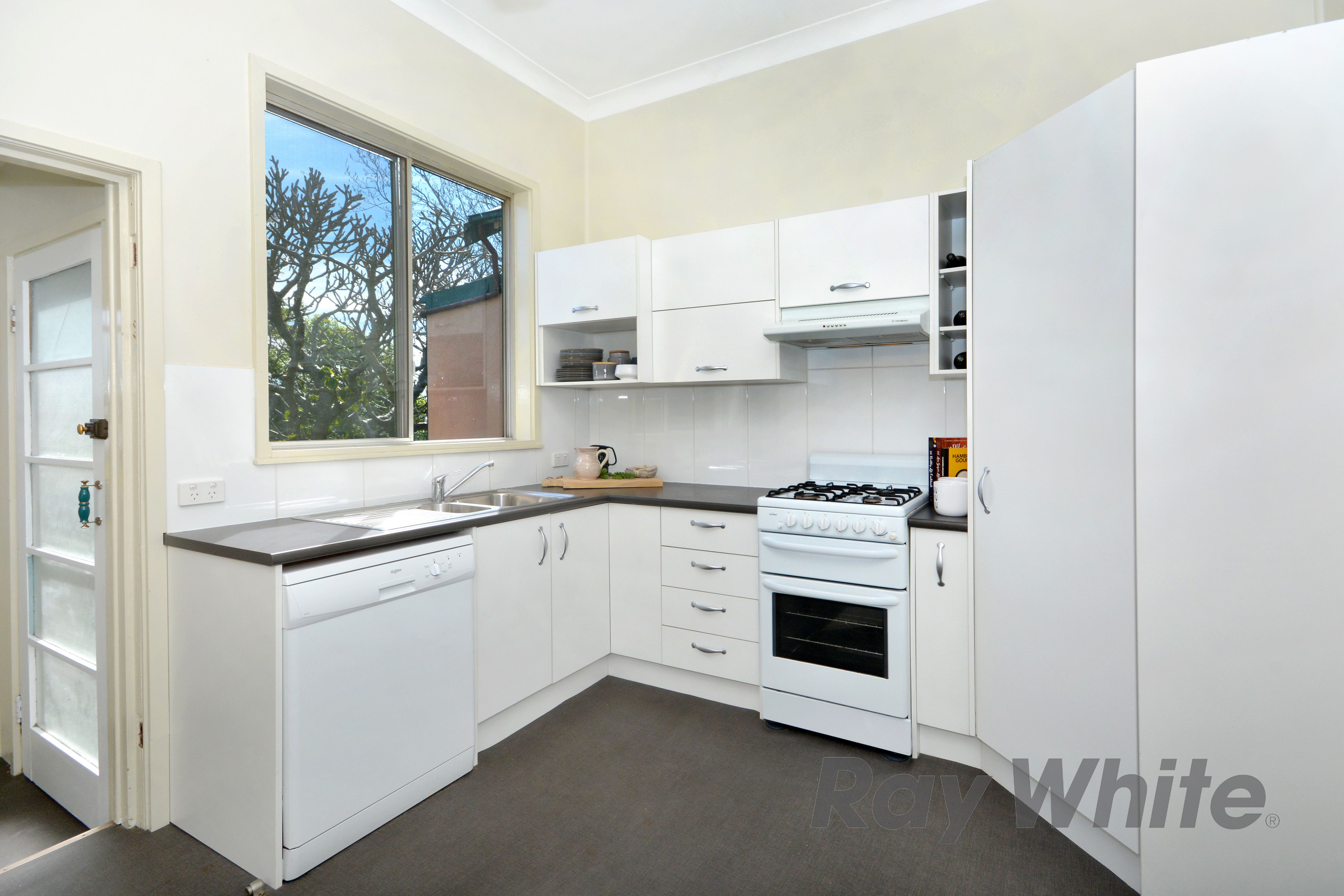 180 Denison Street, Hamilton, NSW 2303
