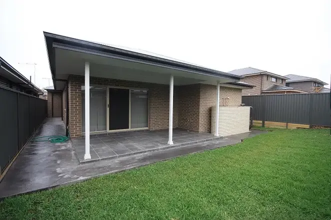 206 Willowdale Drive, Denham Court, NSW 2565
