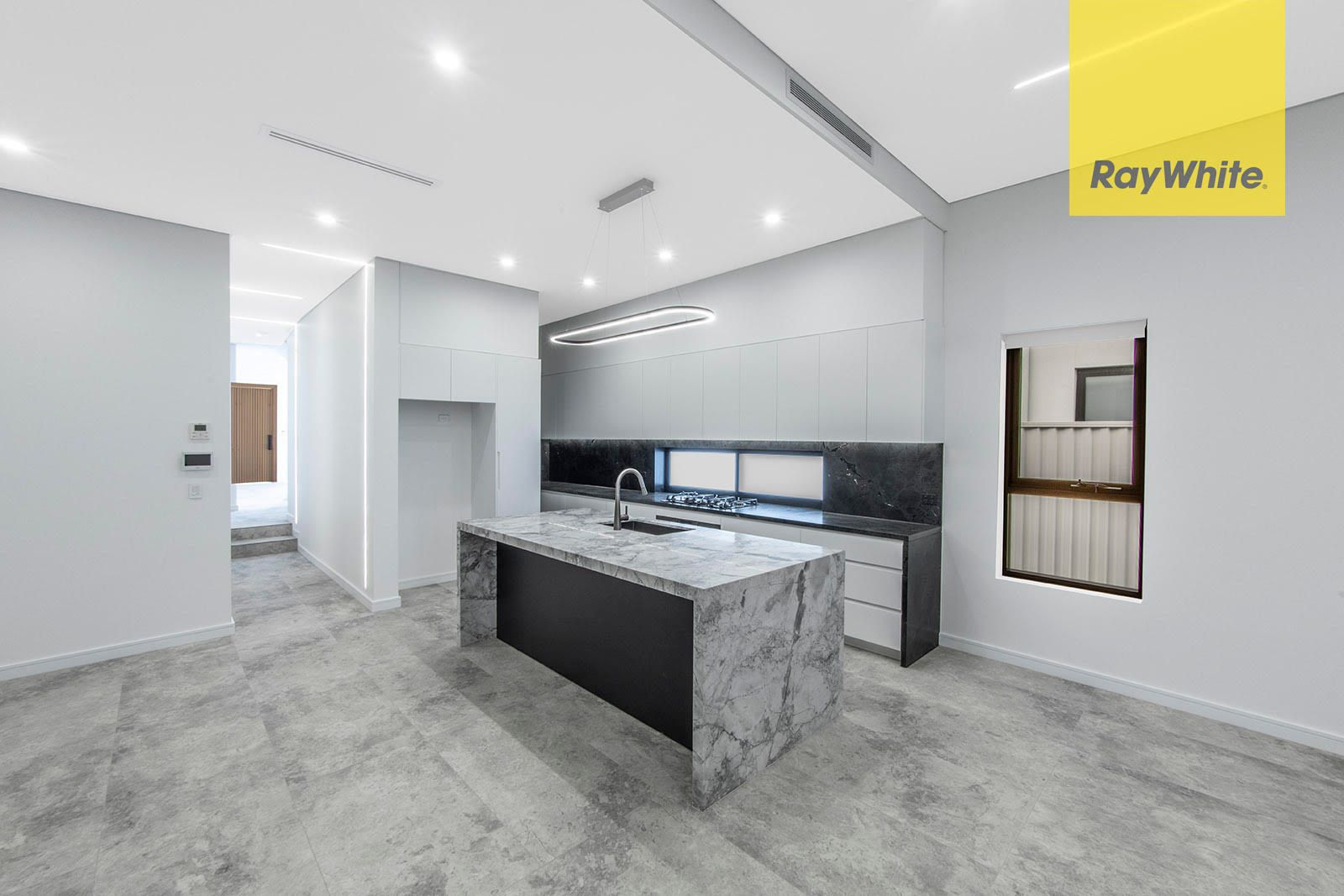 3B Hinchen Street — photo 4 of 16