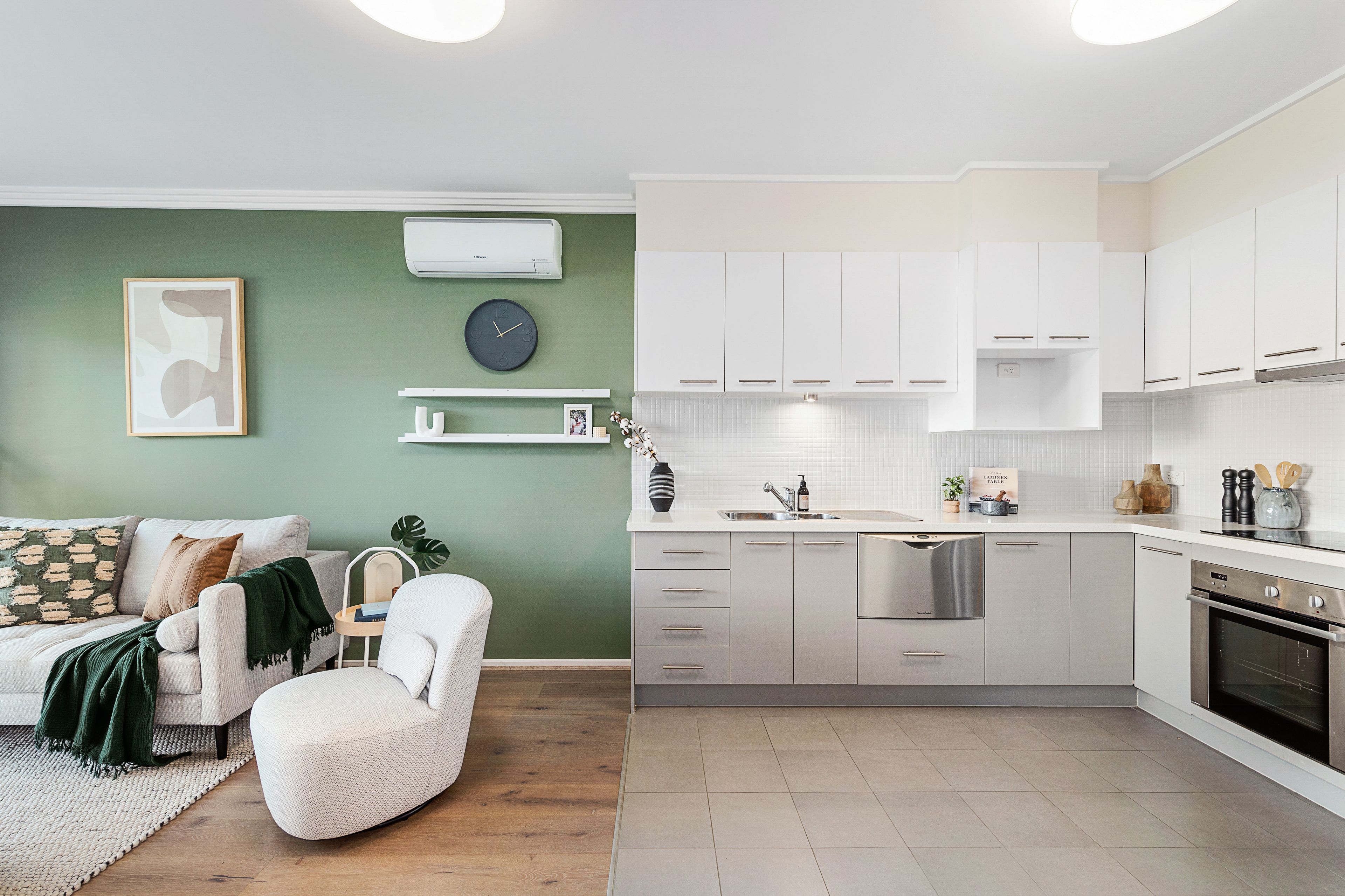 24/115 Neerim Road, Carnegie, VIC 3163