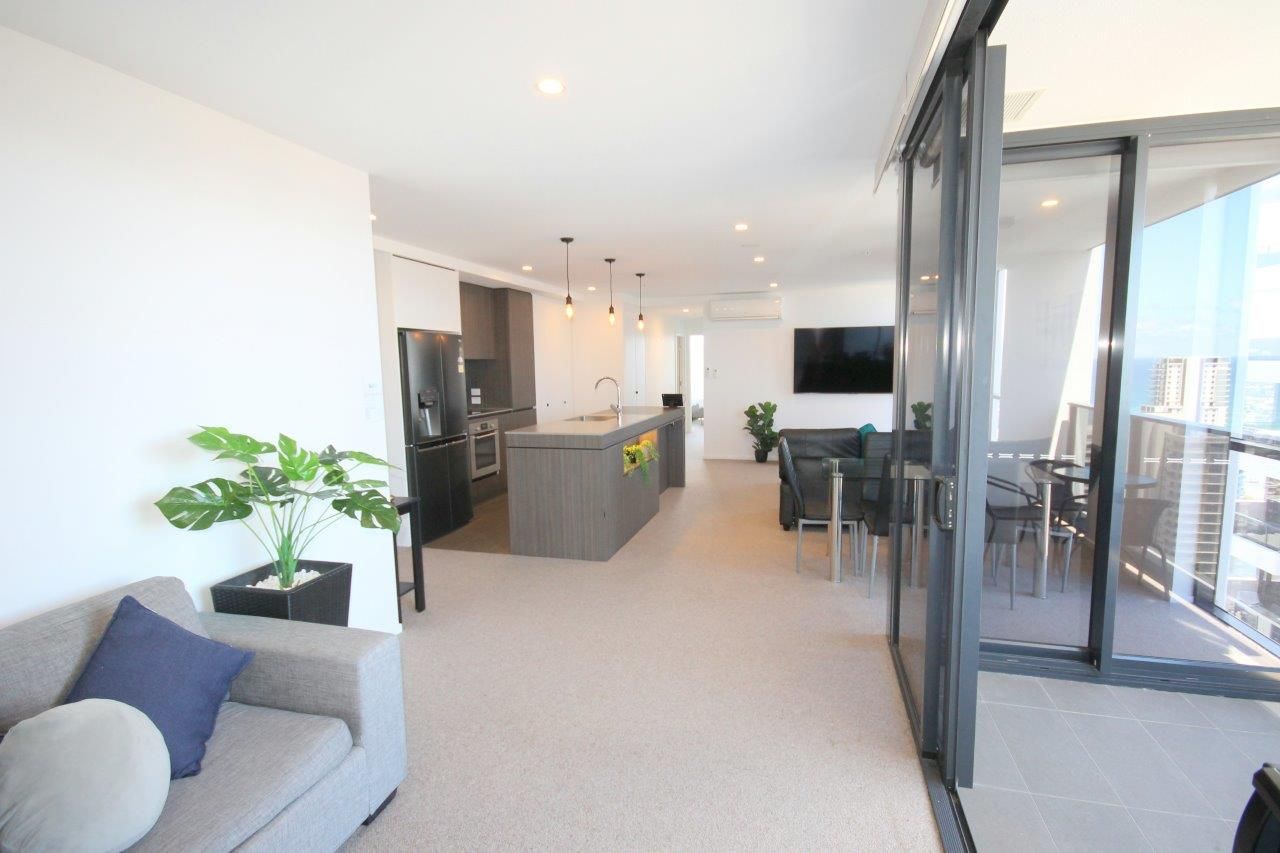 31 Queensland Avenue, Broadbeach QLD 4218
