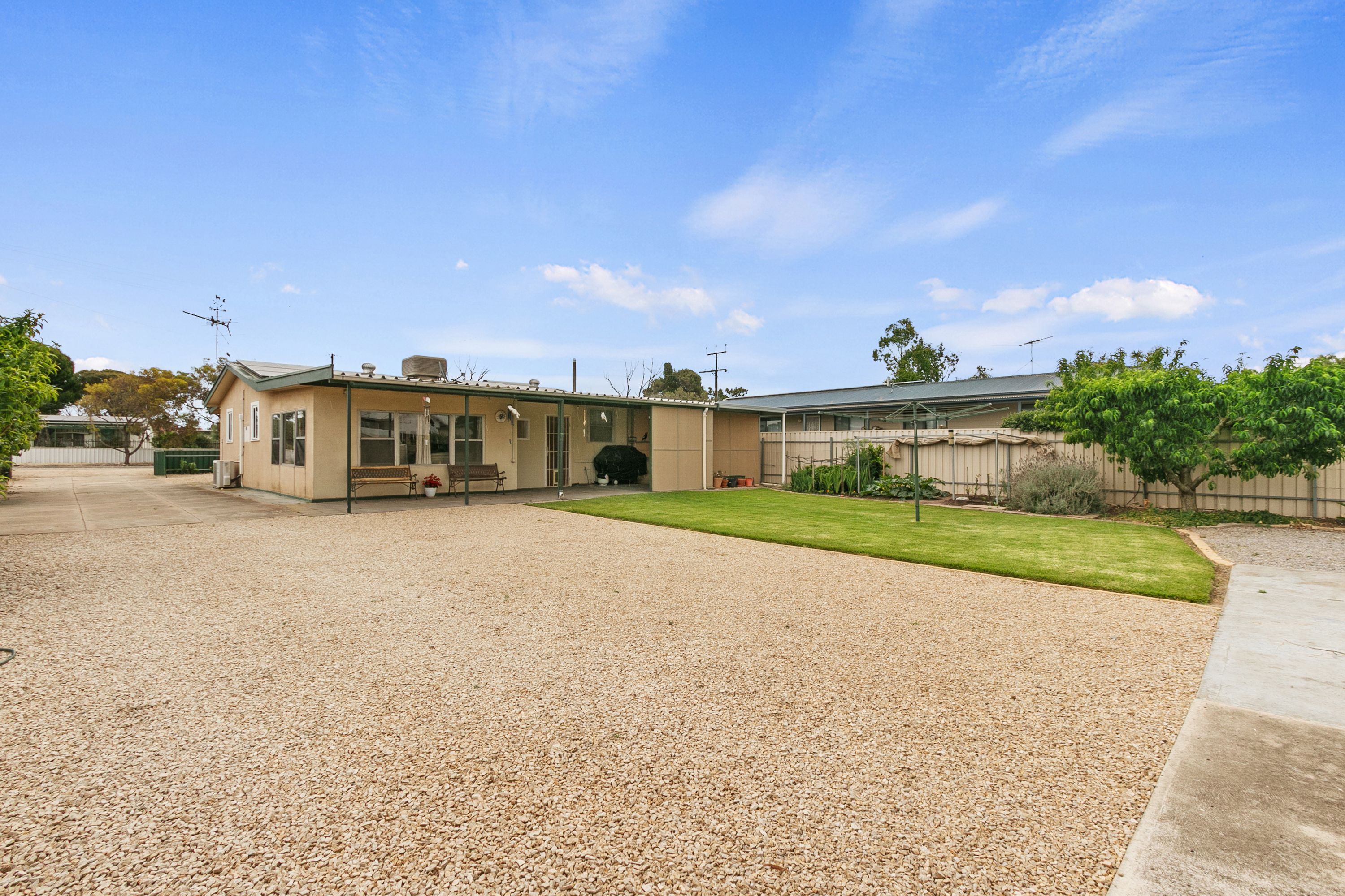 10 Cooper Street, Clinton, SA 5570