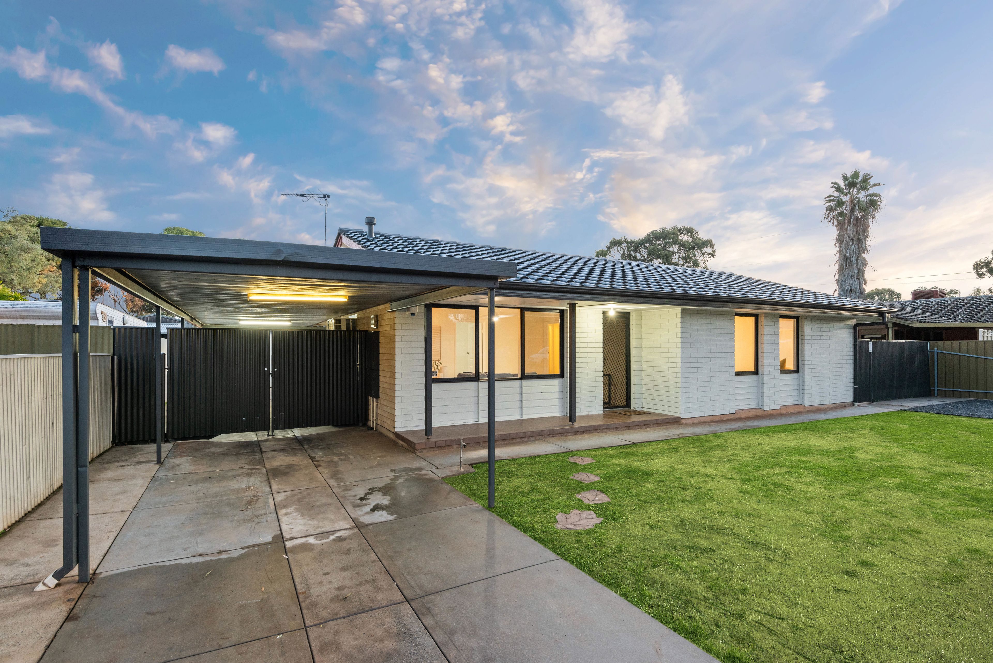 5 Hornsby Avenue,, Salisbury Downs, SA 5108