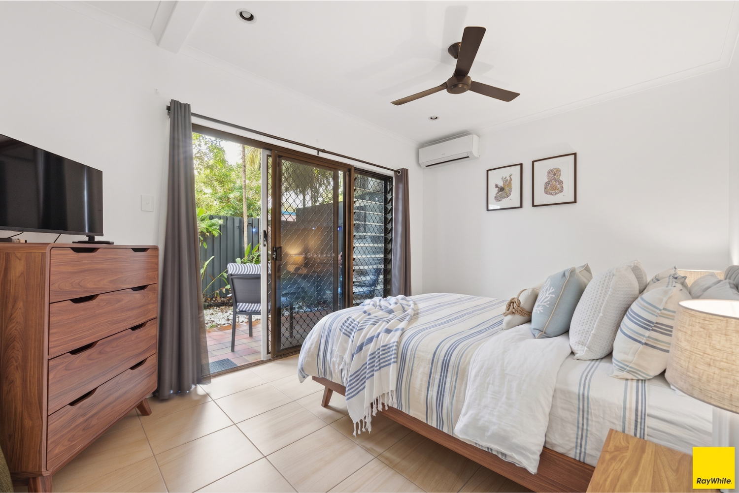 3/13 Amphora Street — photo 12 of 18
