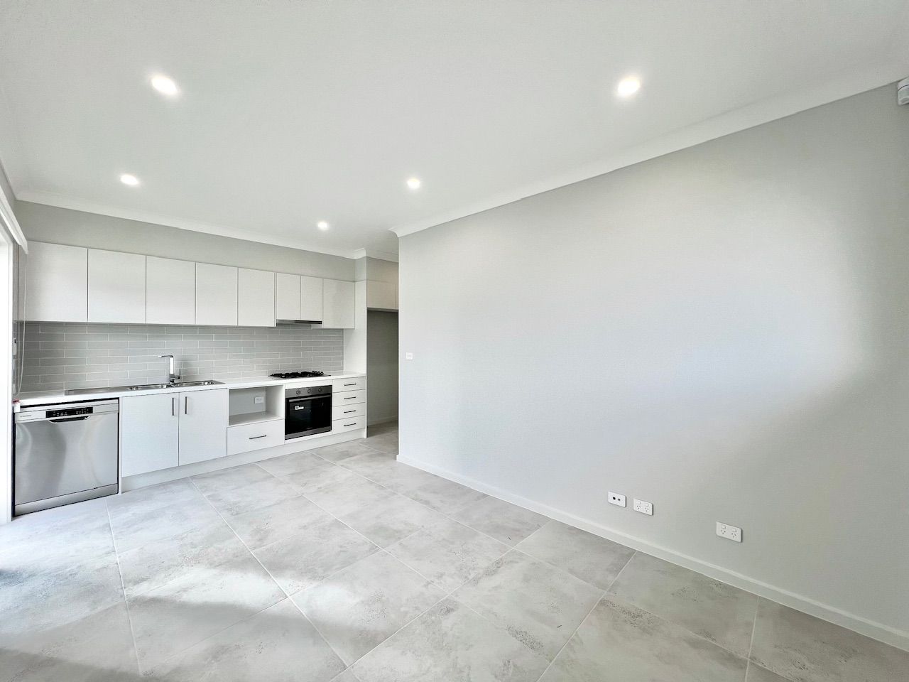 32A Dulcimere Street, Tahmoor, NSW 2573