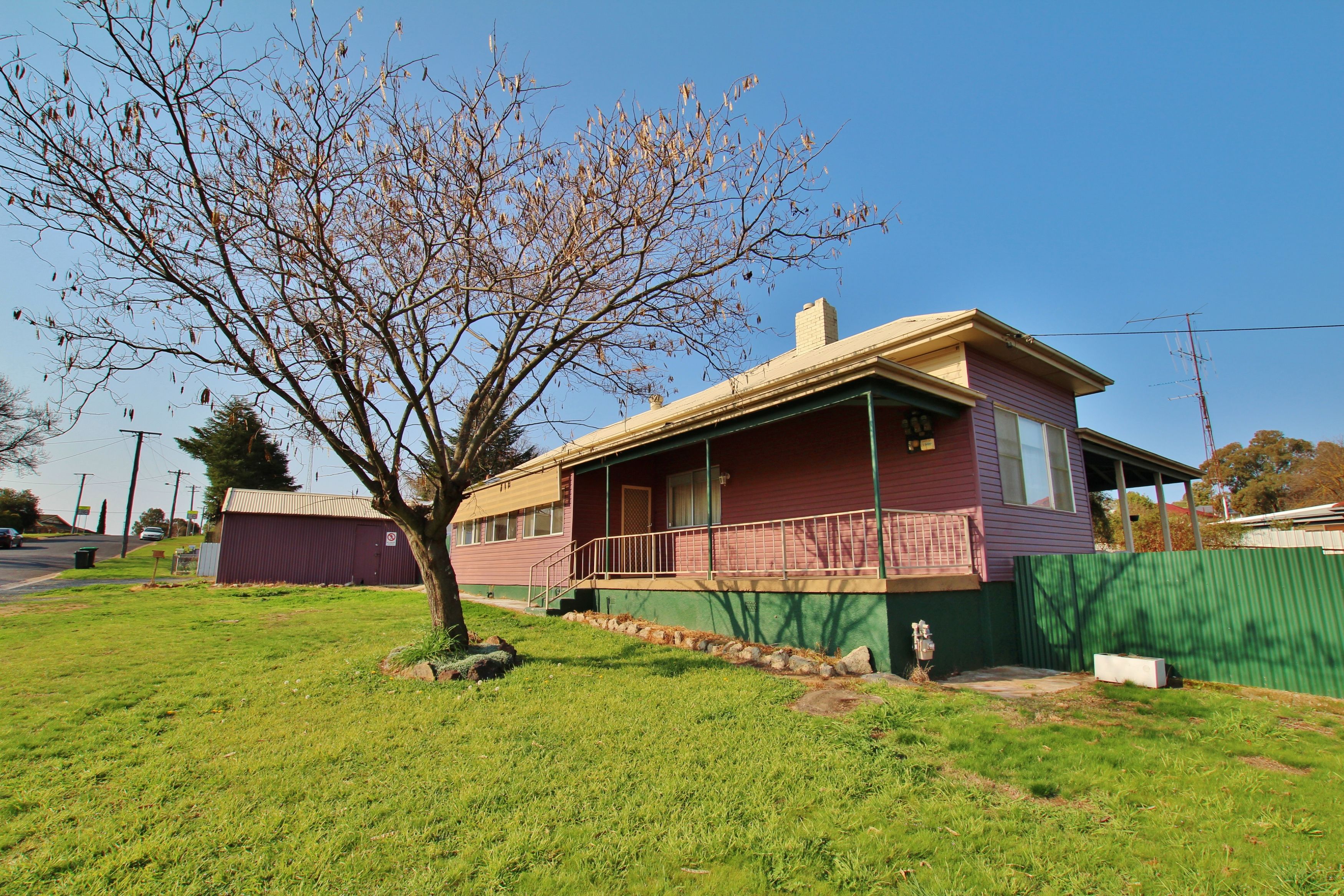14 Russell Street, Young, NSW 2594