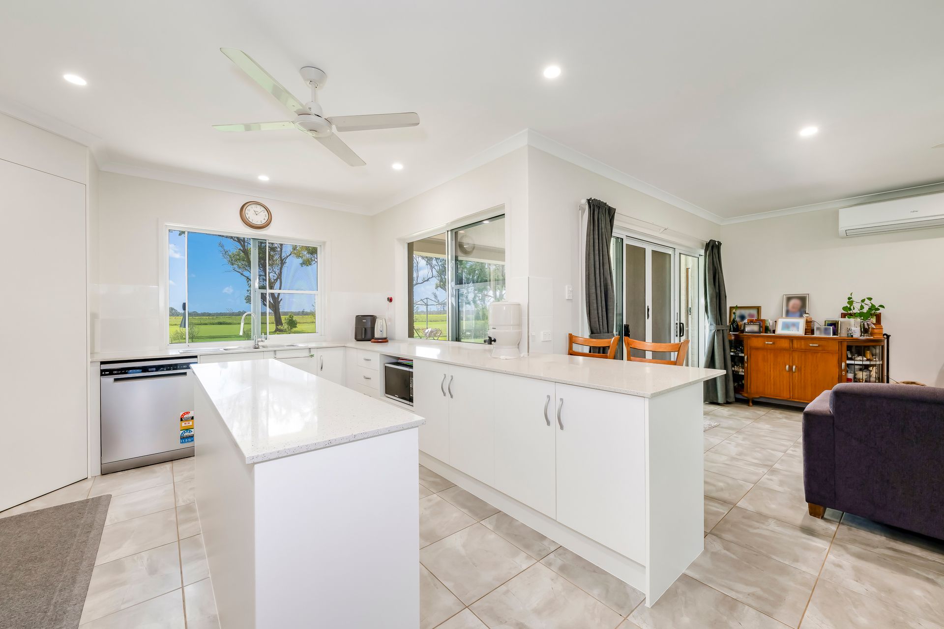 1065 Elliott Heads Road — photo 4 of 30