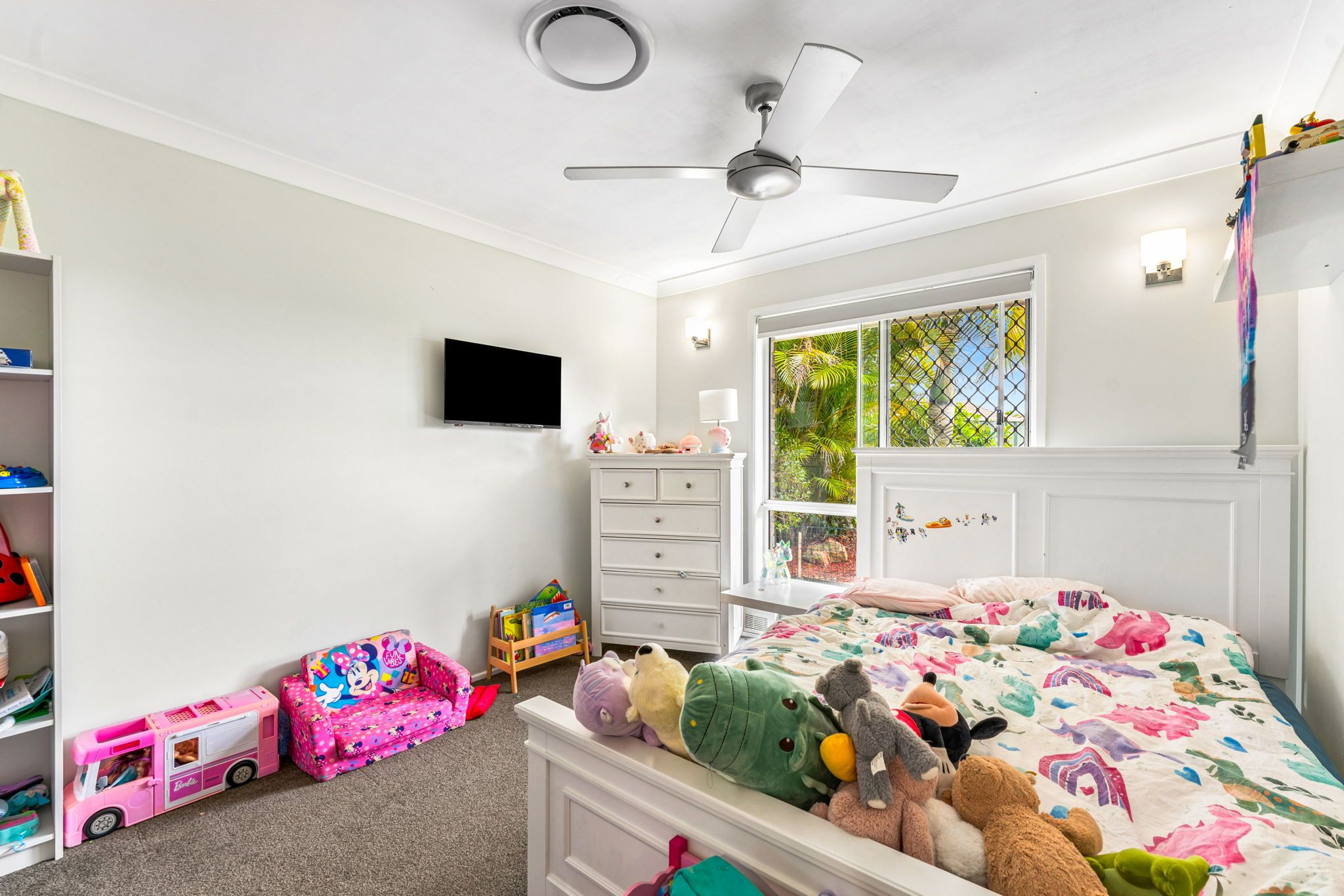 5 Wivenhoe Court — photo 8 of 18