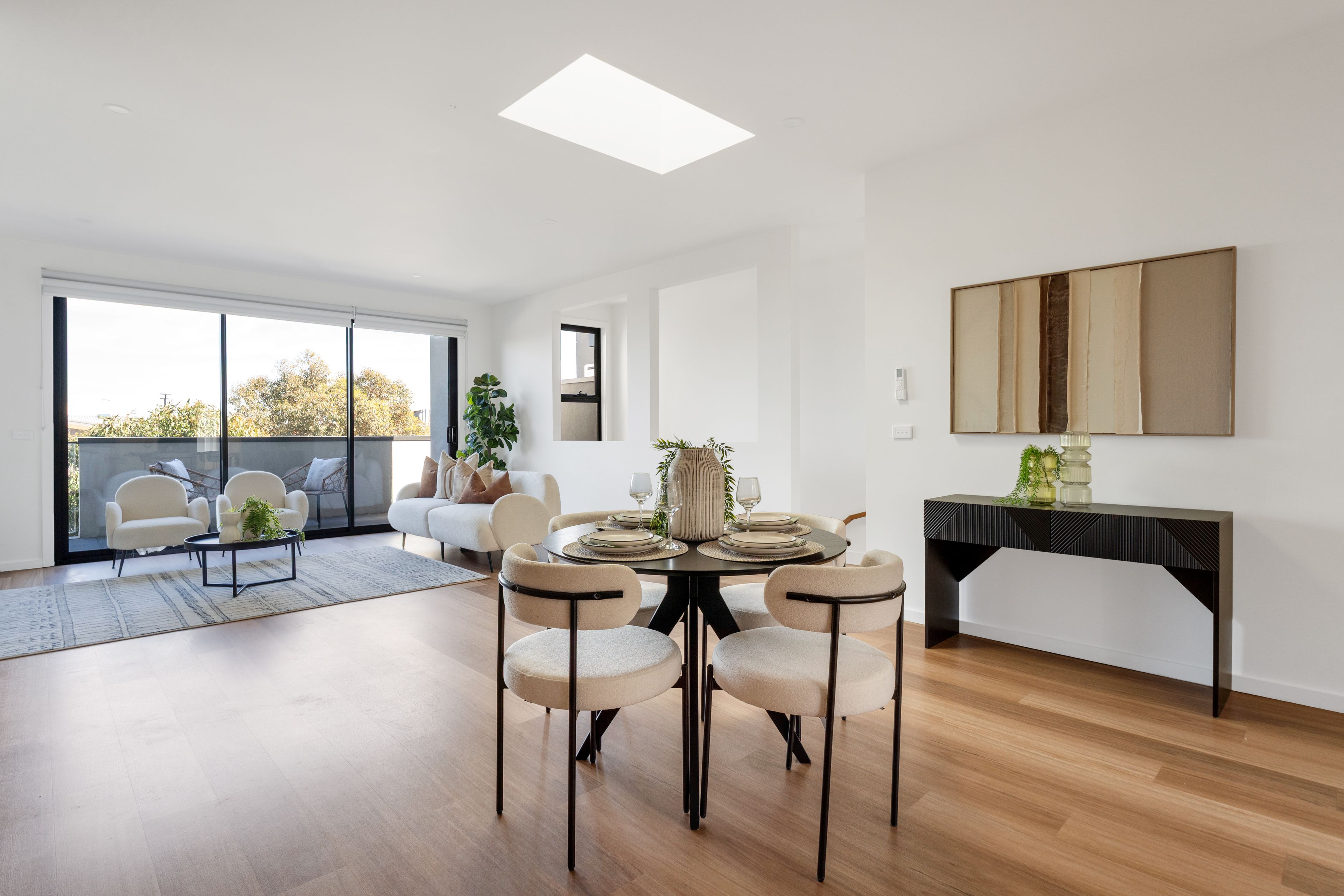 2/10 Mackillop Street — photo 9 of 14
