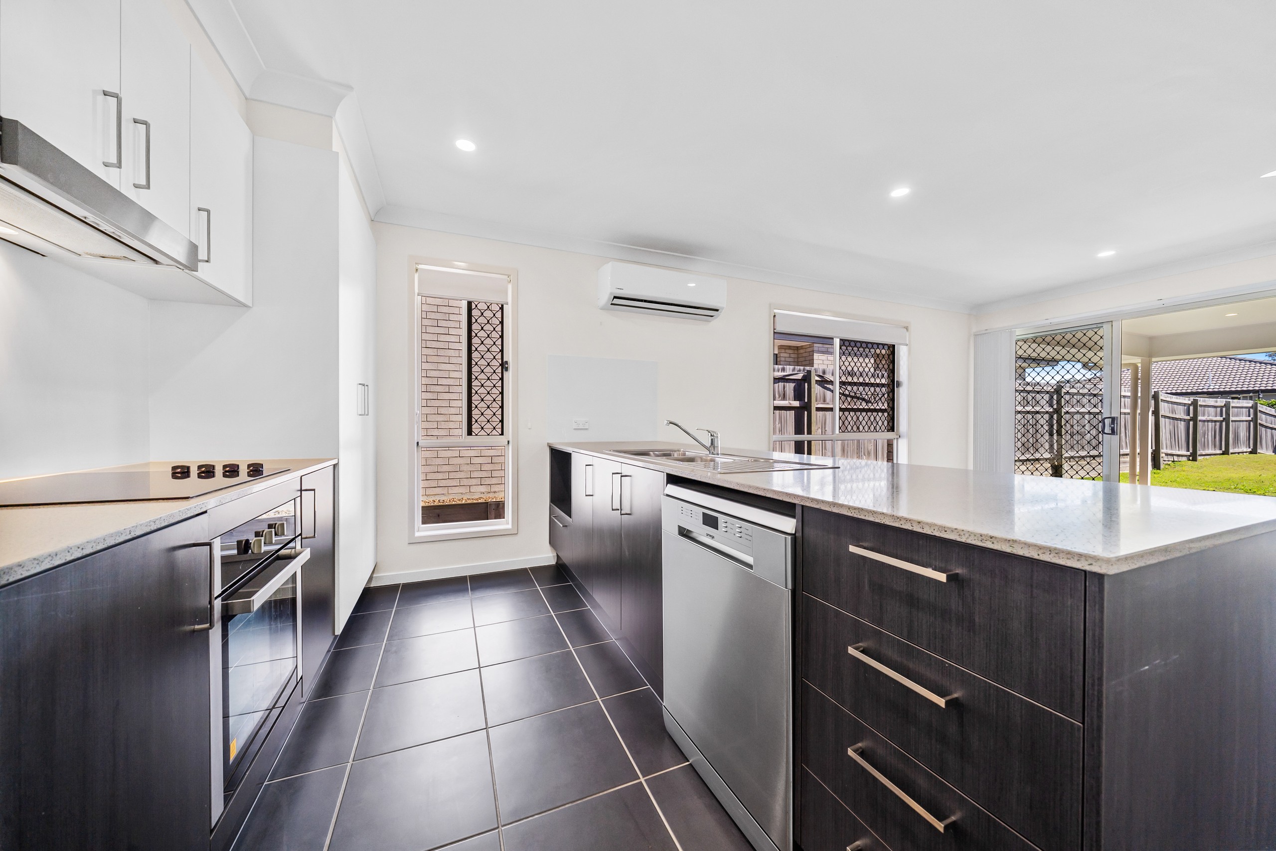 16 Daybreak Street, Yarrabilba, QLD 4207