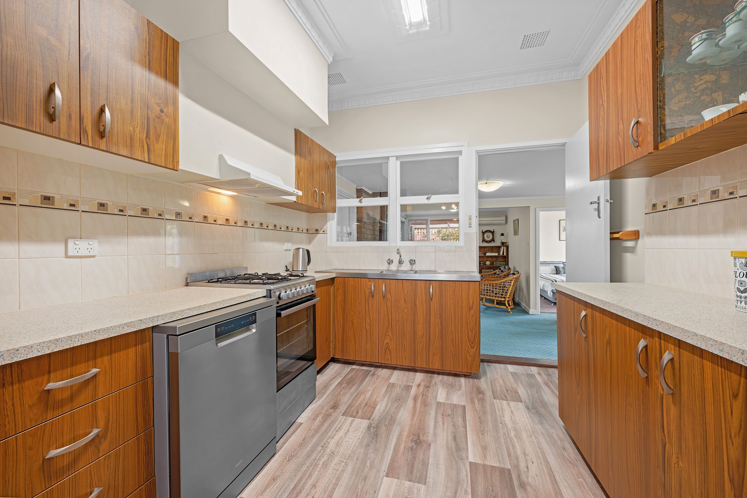 37 Horsley Road — photo 10 of 22