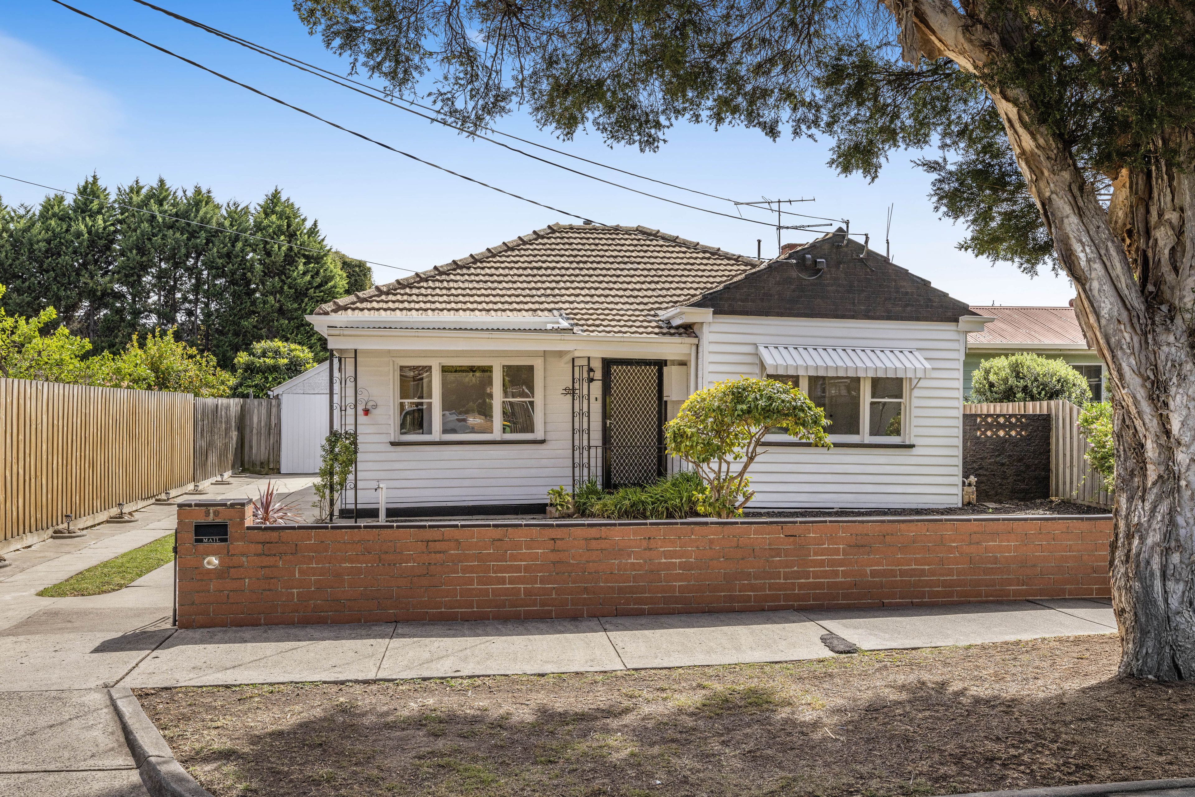 90 Lloyd Avenue, Reservoir VIC 3073