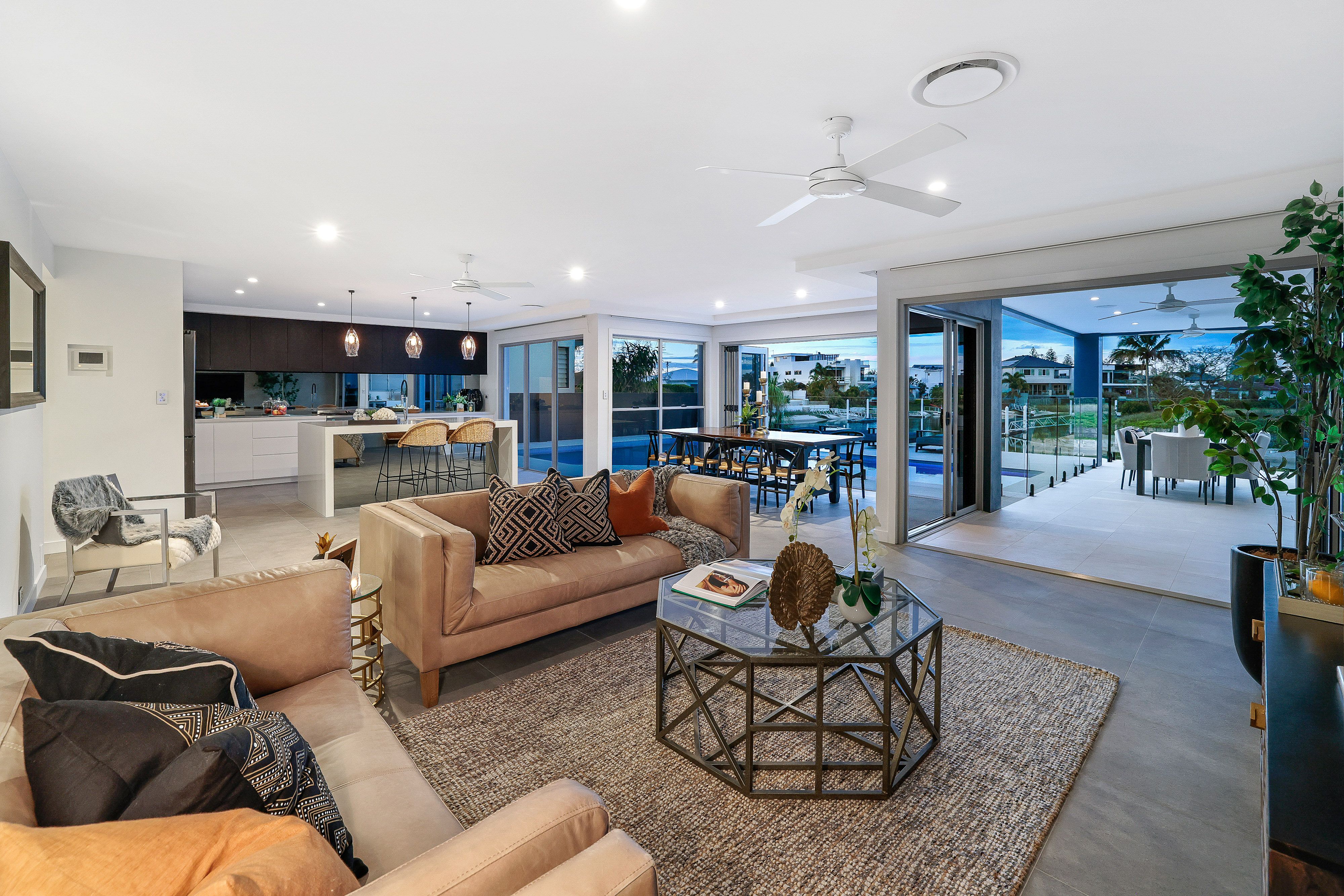 65 T E Peters Drive, Broadbeach Waters, QLD 4218