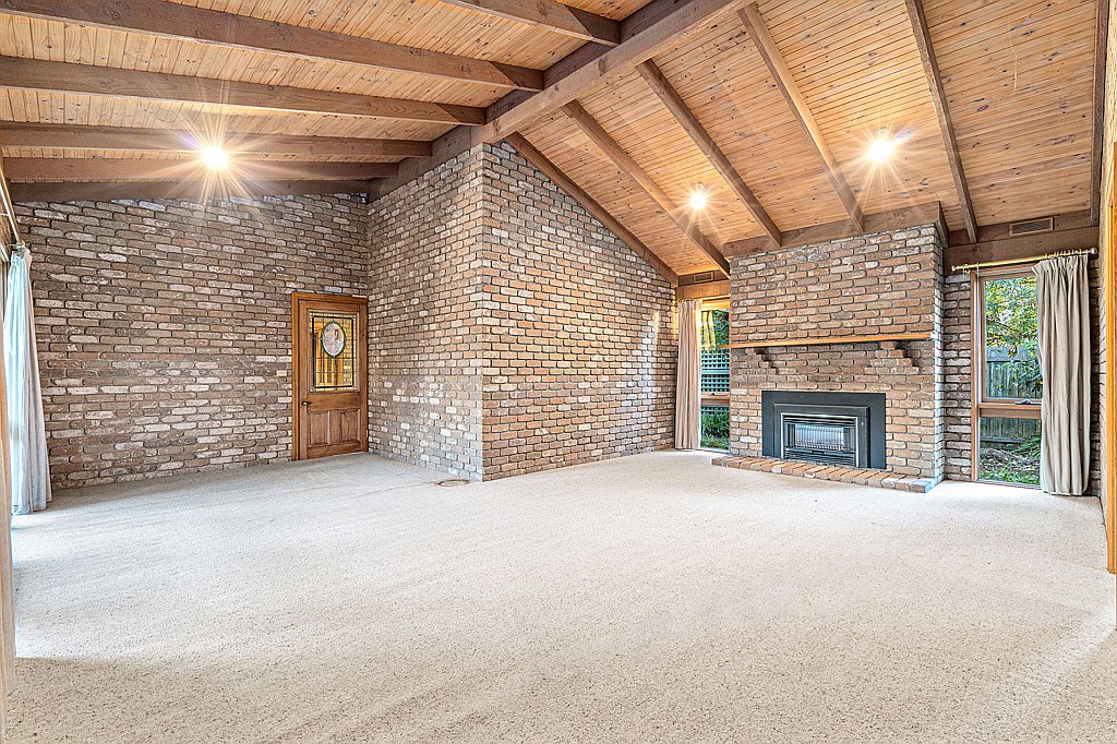 7 Pinewood Drive, Wantirna South, VIC 3152