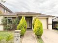 Fresh & Bright 3 bed home + media room/4th bed - Jordan Springs