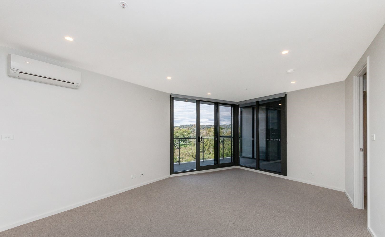 130/15 Irving Street, Phillip, ACT 2606