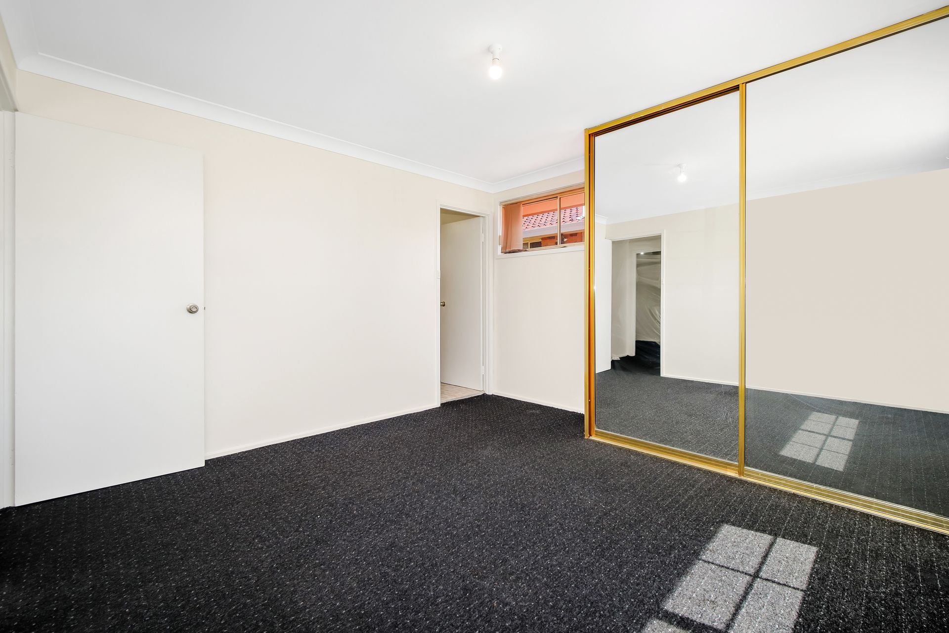 59 Aldgate Street — photo 4 of 10