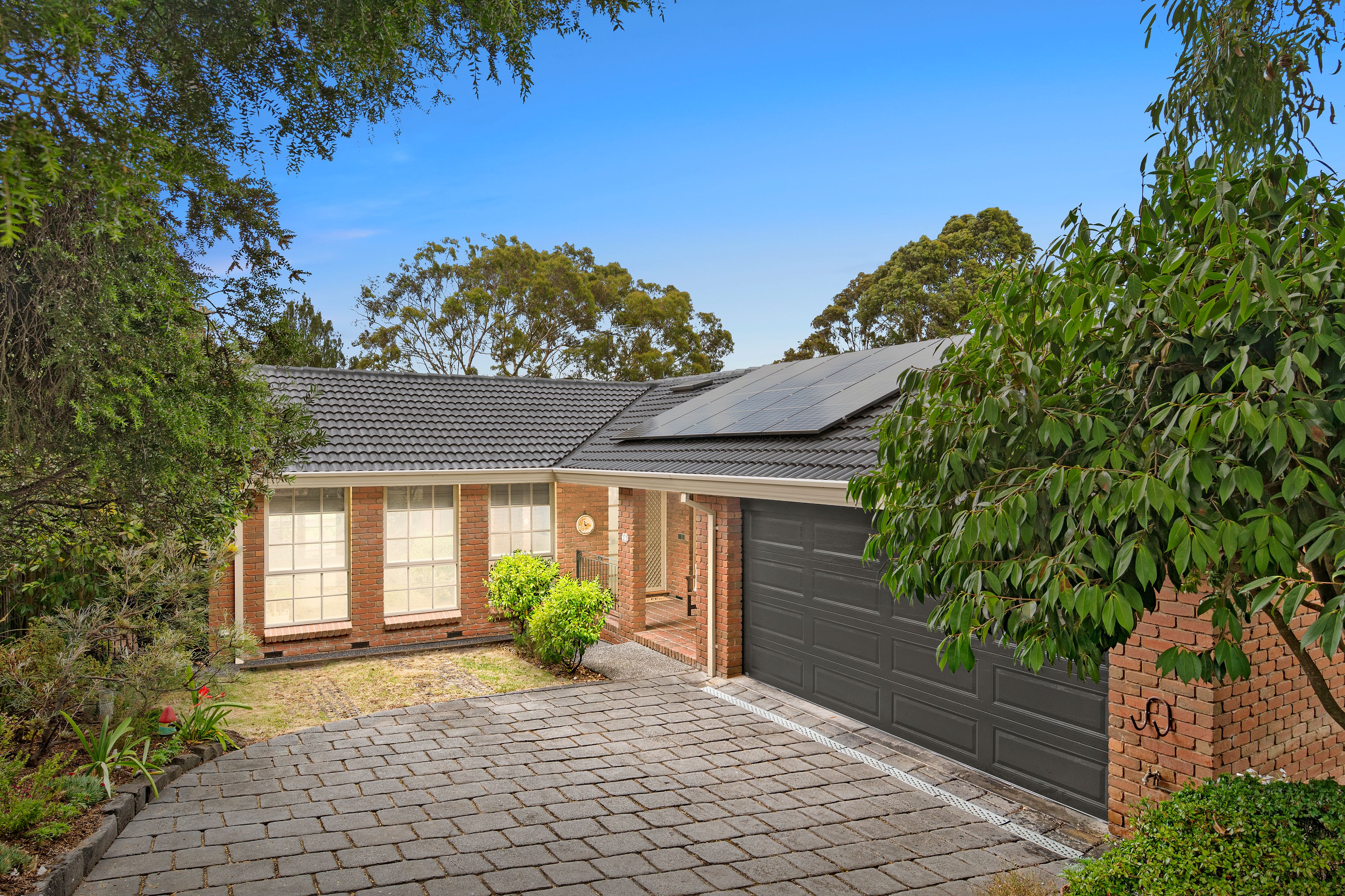 21 Columbia Avenue, Croydon VIC 3136