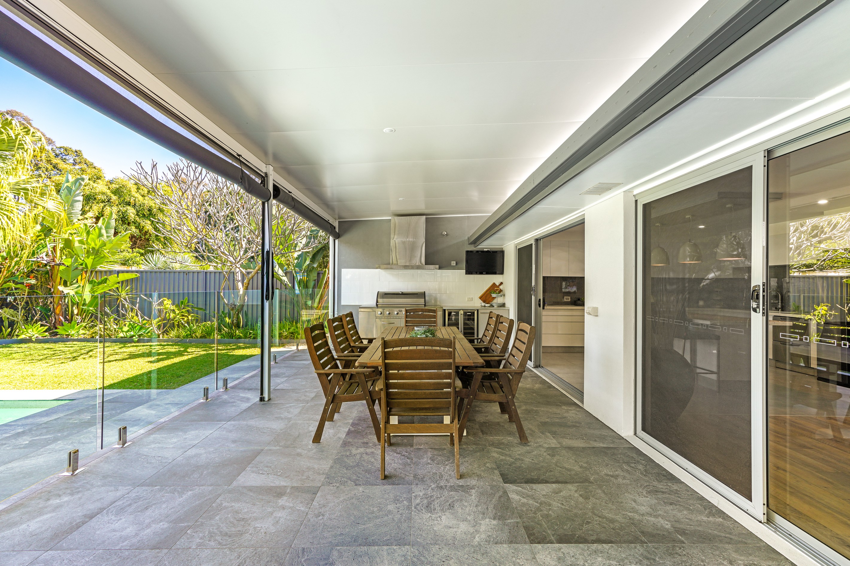 4 Metricup Court, Mermaid Waters, QLD 4218
