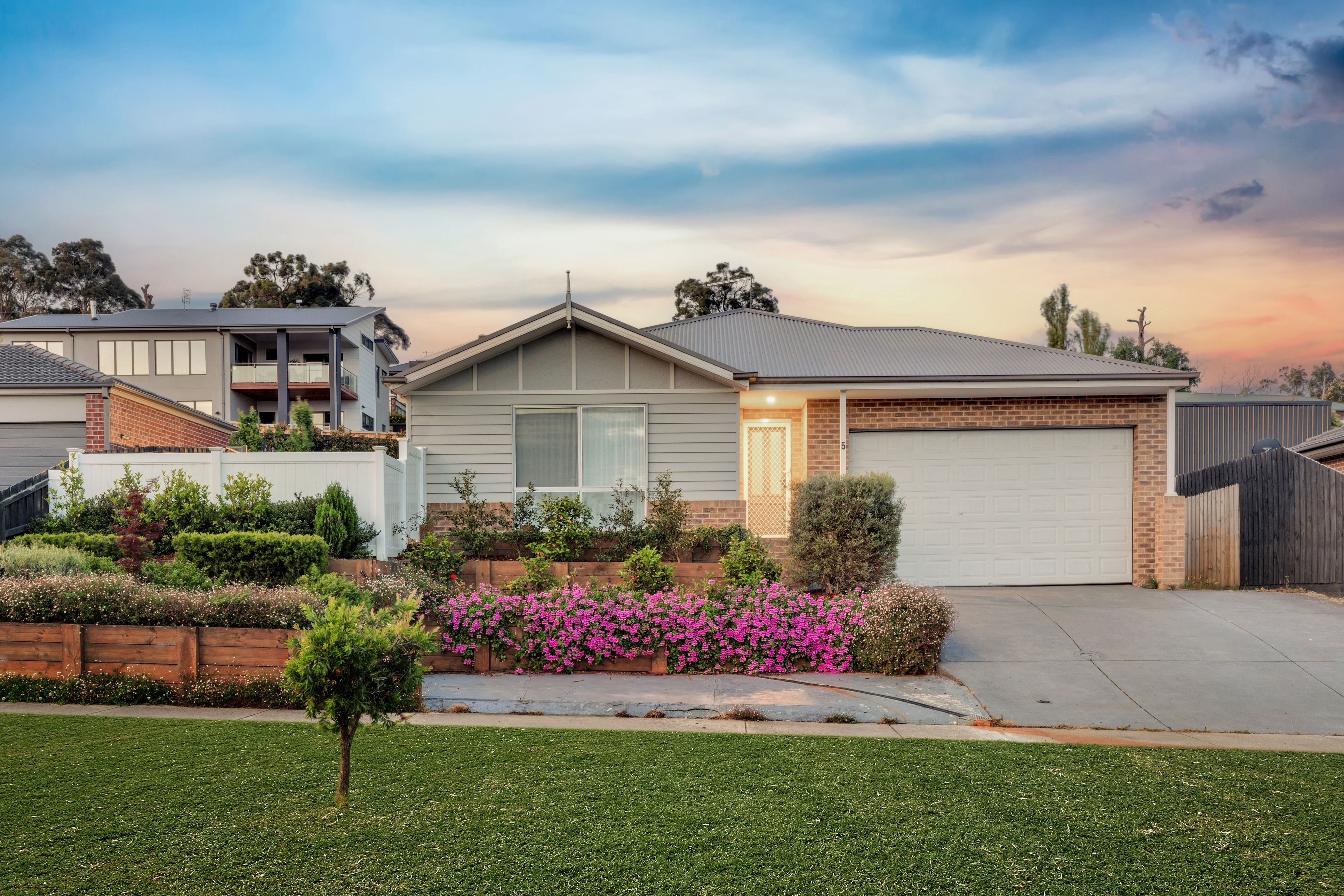 5 Riverside Avenue, Bunyip VIC 3815