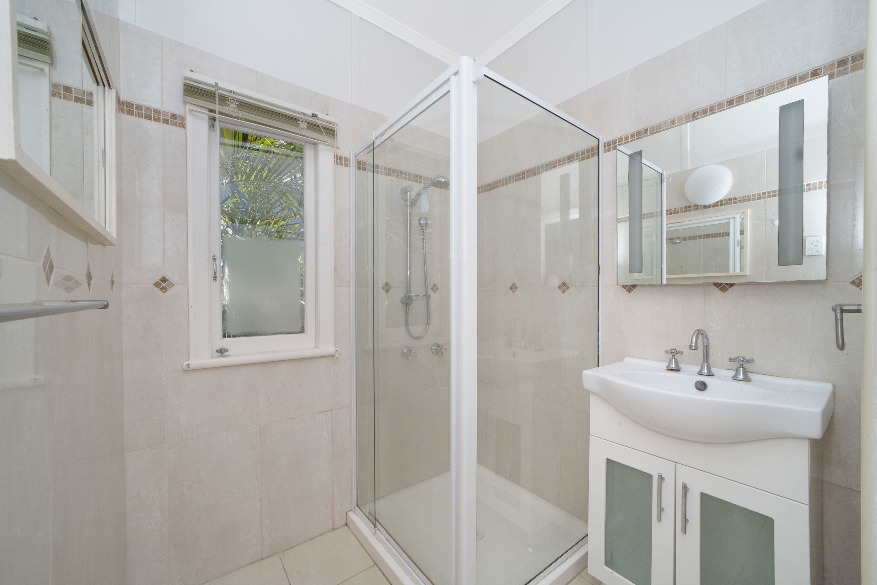34 Palm Street, Rowes Bay, QLD 4810