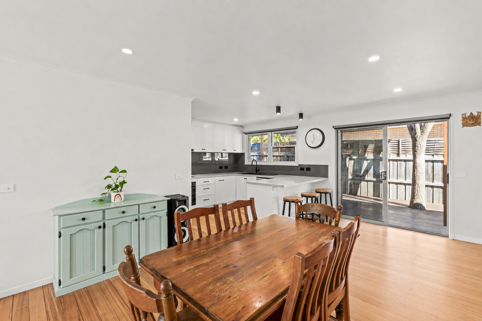 62 Peter Street — photo 5 of 17