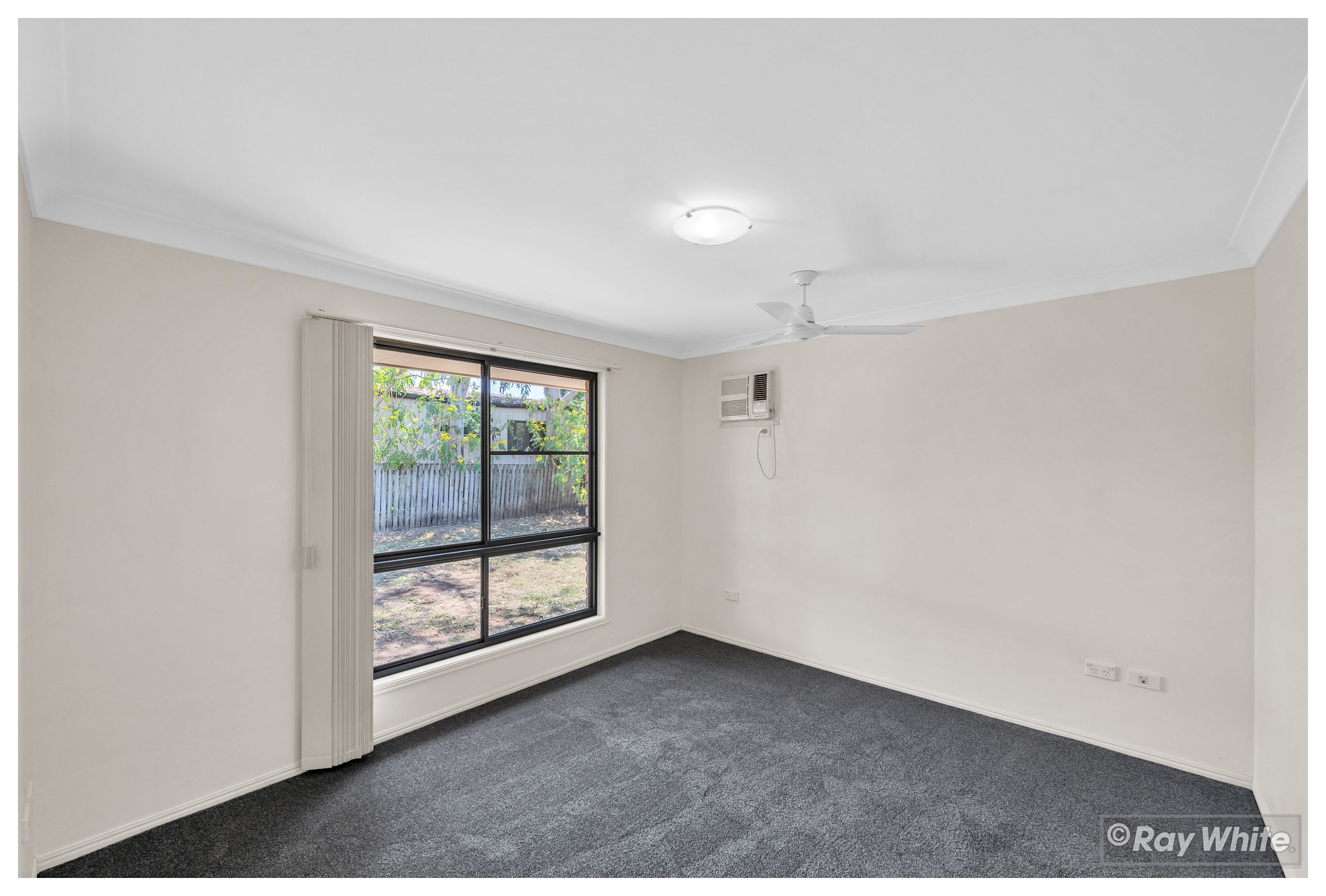 28 Donovan Crescent — photo 11 of 30