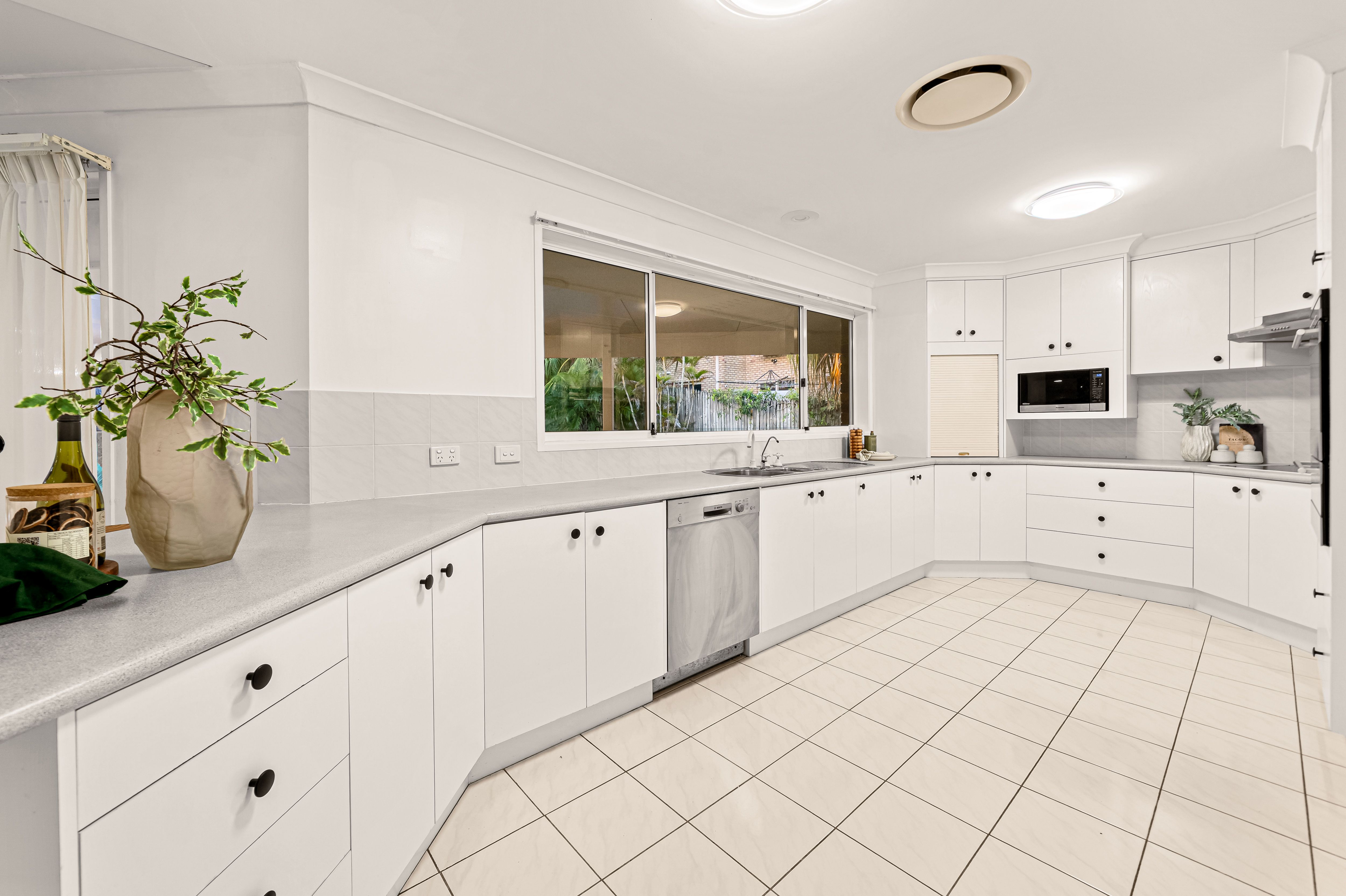 9 Willmott Court — photo 11 of 30