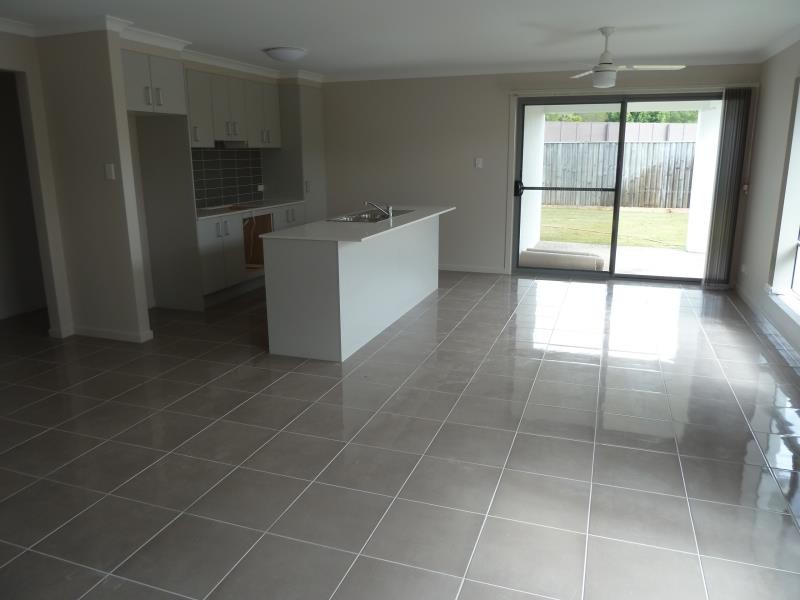 3/6 Pendraat Parade, Hope Island, QLD 4212